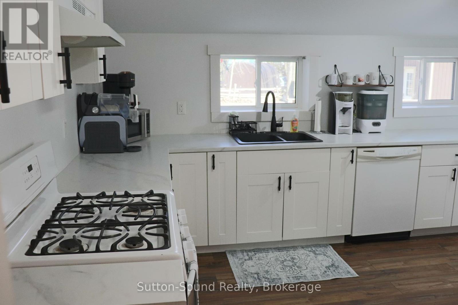 31 Yonge Street, Arran-Elderslie, Ontario  N0H 2N0 - Photo 11 - X12189932