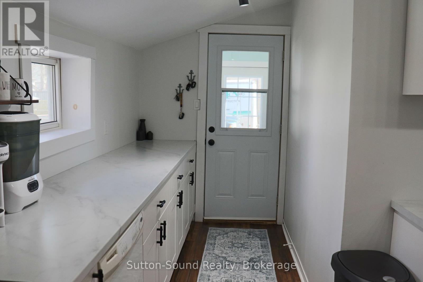 31 Yonge Street, Arran-Elderslie, Ontario  N0H 2N0 - Photo 13 - X12189932