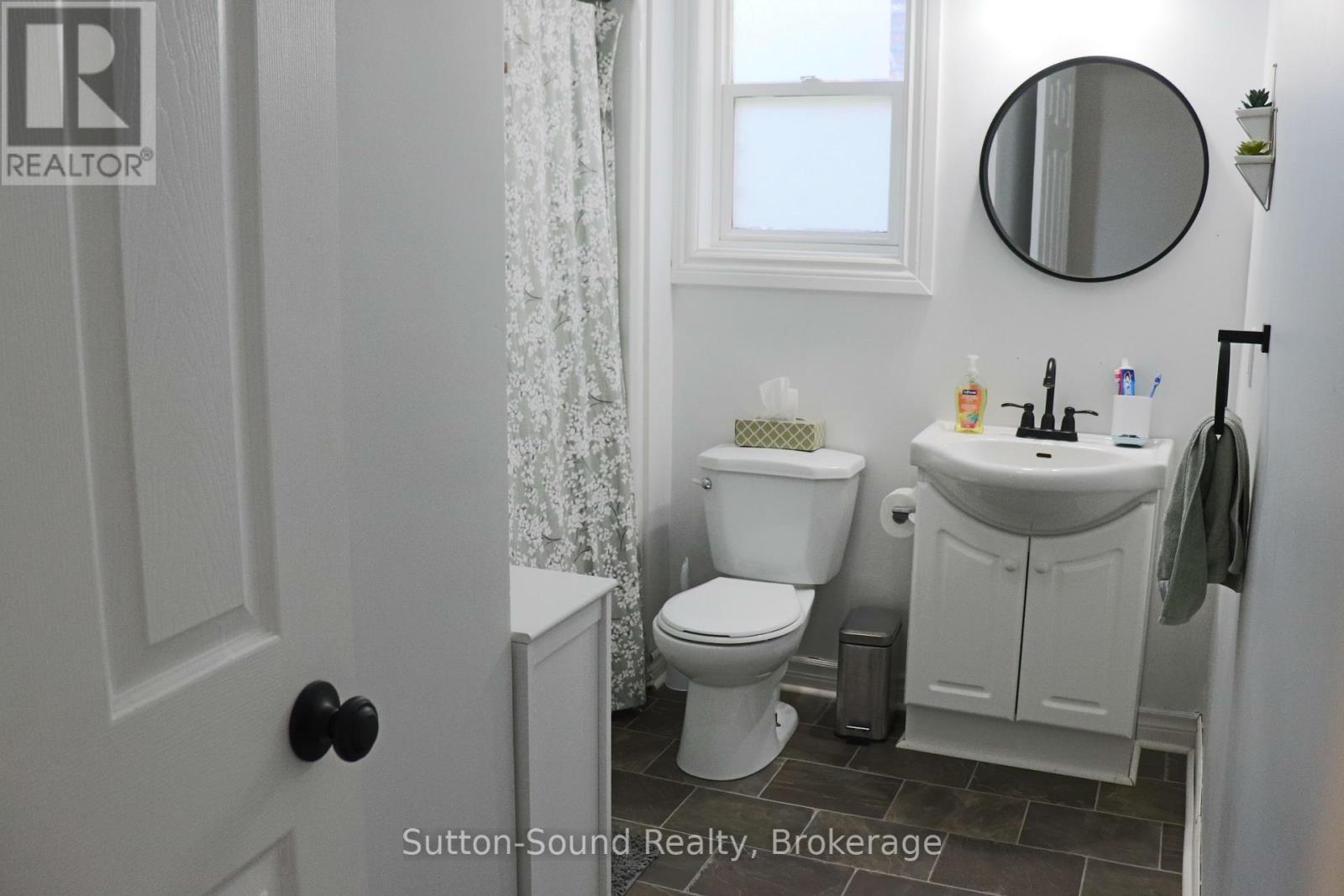 31 Yonge Street, Arran-Elderslie, Ontario  N0H 2N0 - Photo 18 - X12189932