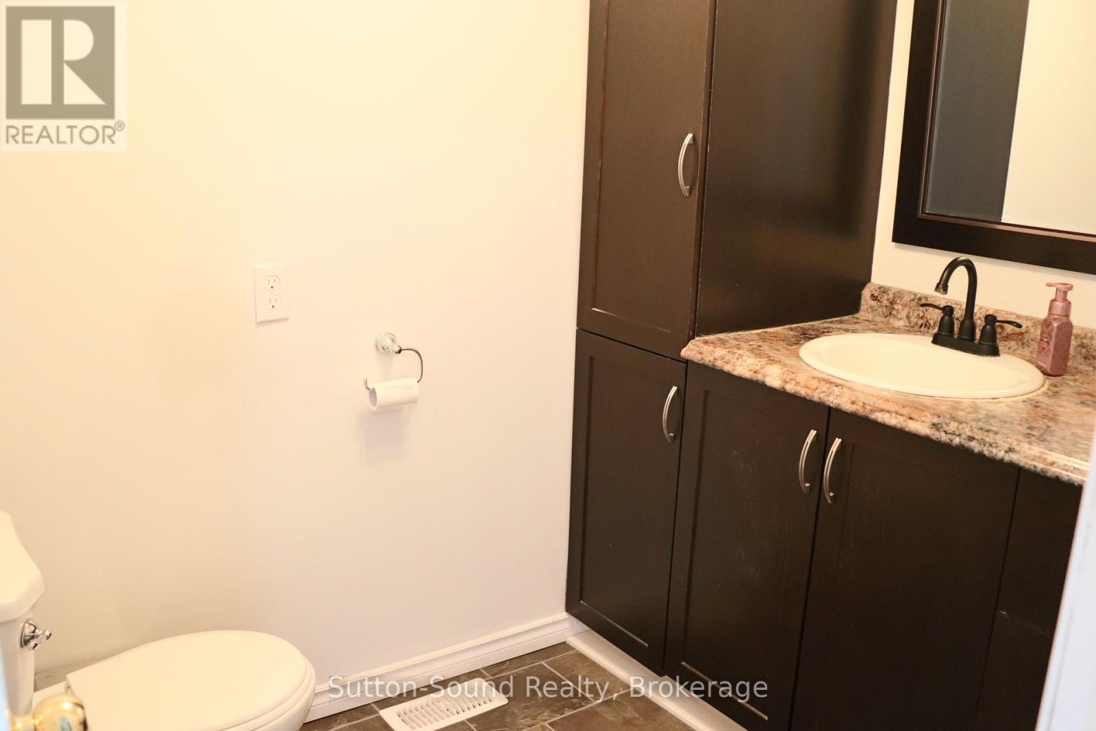 31 Yonge Street, Arran-Elderslie, Ontario  N0H 2N0 - Photo 33 - X12189932