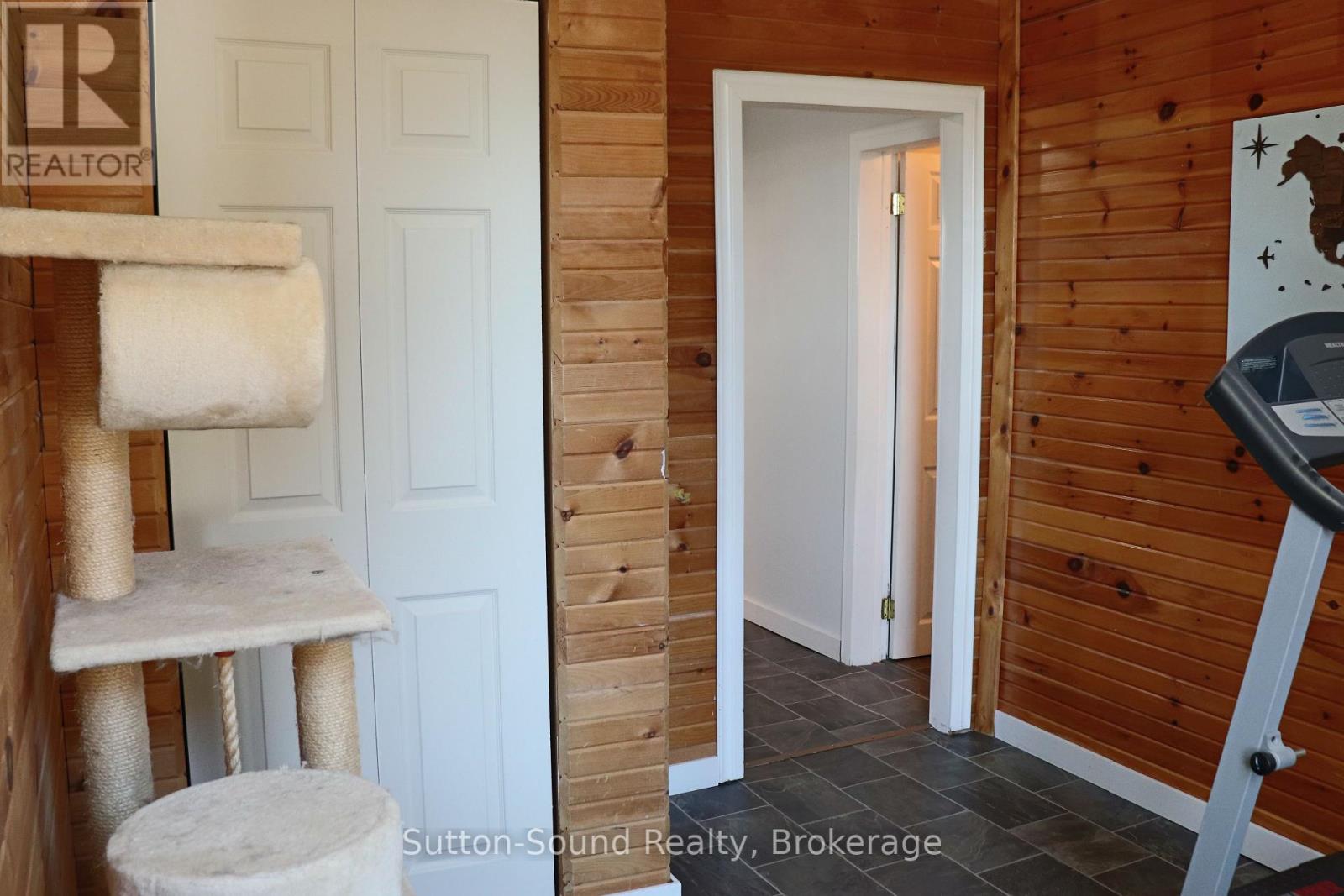 31 Yonge Street, Arran-Elderslie, Ontario  N0H 2N0 - Photo 39 - X12189932