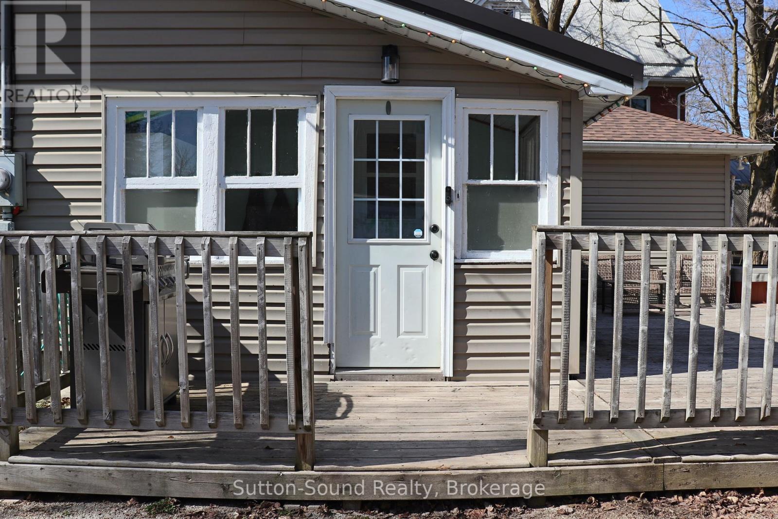 31 Yonge Street, Arran-Elderslie, Ontario  N0H 2N0 - Photo 7 - X12189932