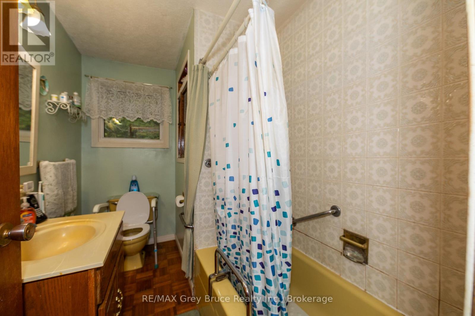 564 Municipal Road, South Bruce Peninsula, Ontario  N0H 2G0 - Photo 19 - X12190070