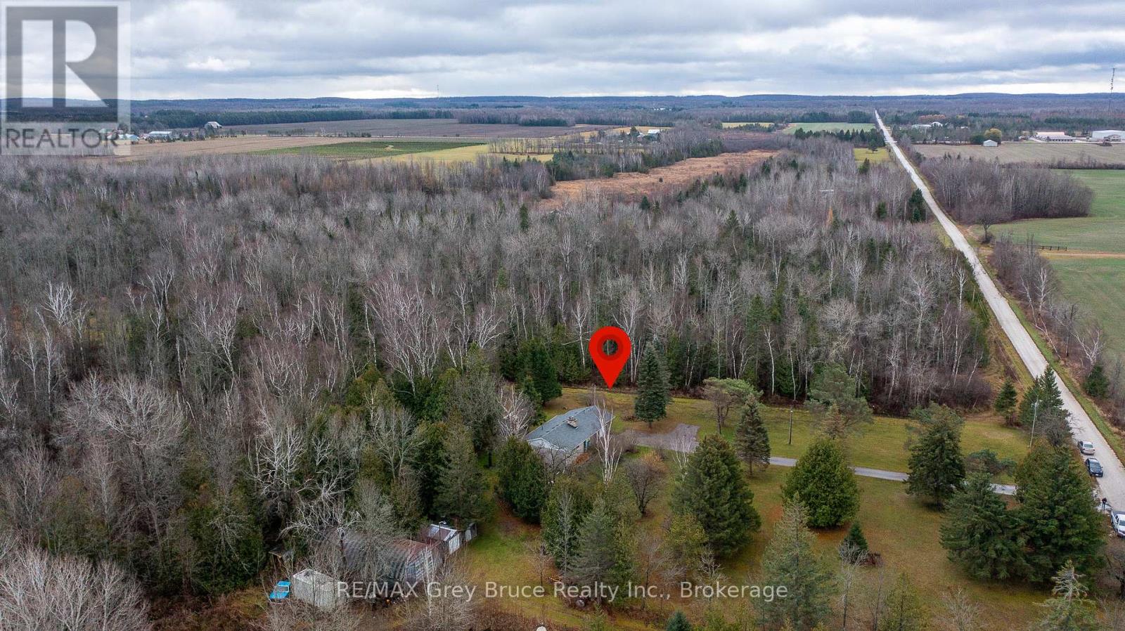 564 Municipal Road, South Bruce Peninsula, Ontario  N0H 2G0 - Photo 42 - X12190070