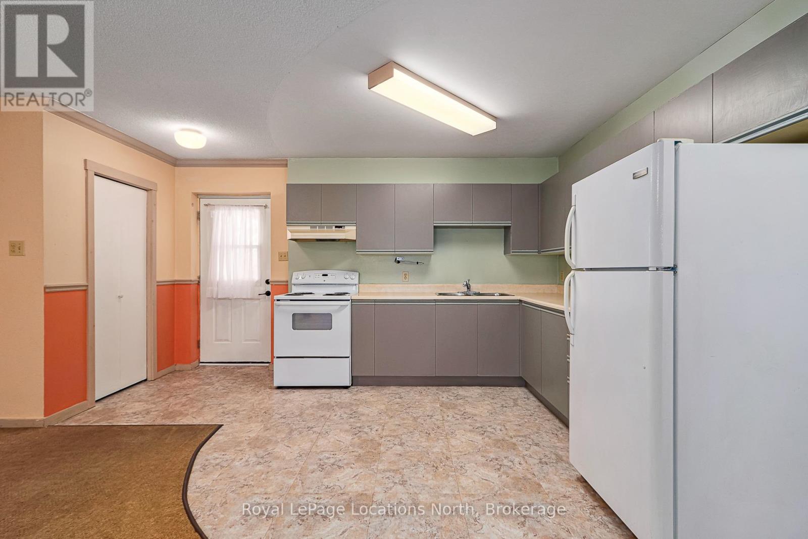 1 - 891 River Road W, Wasaga Beach, Ontario  L9Z 2K8 - Photo 5 - S12190131