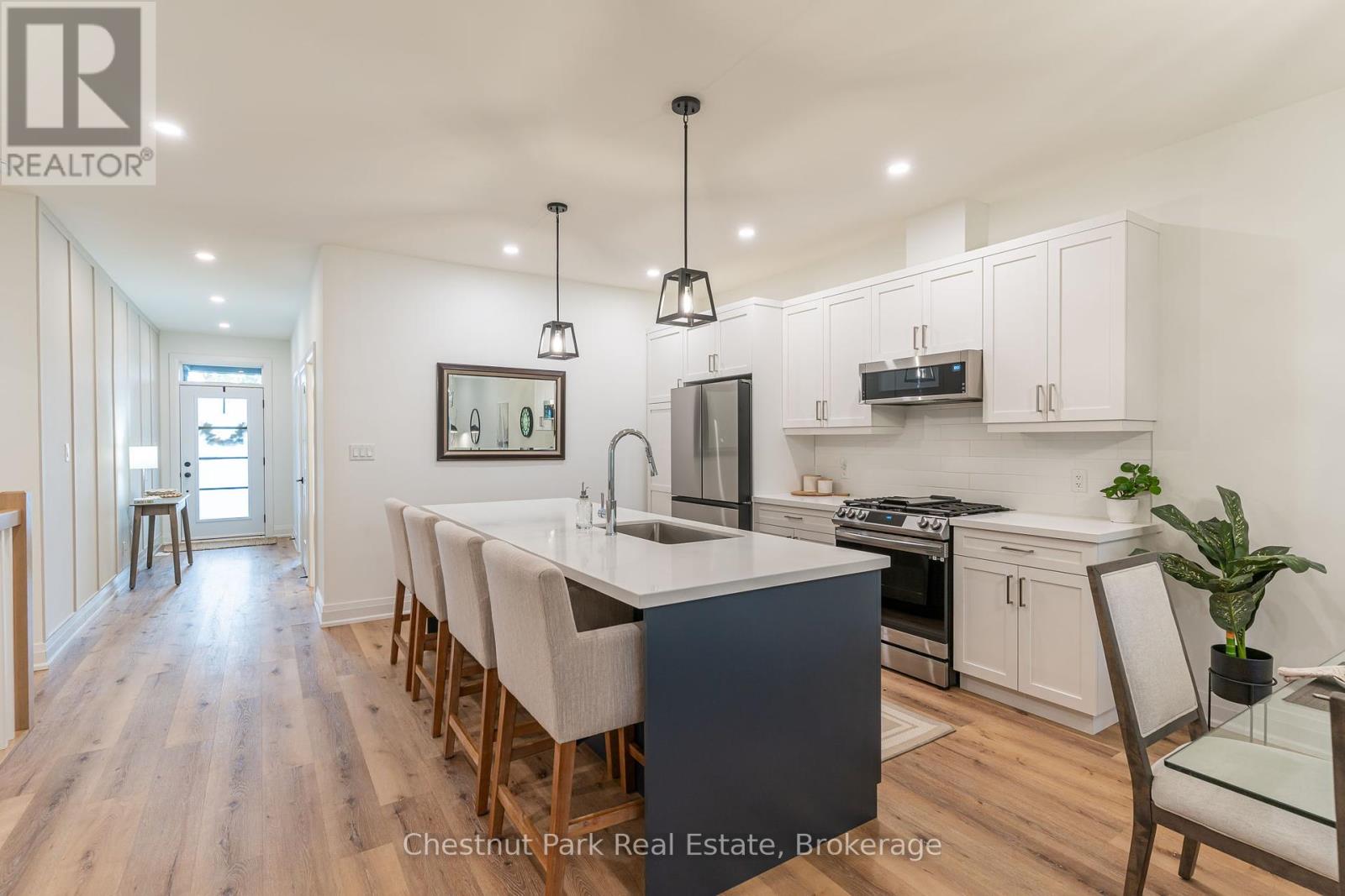 55 Jack Street, Huntsville, Ontario  P1H 0G4 - Photo 13 - X12190107