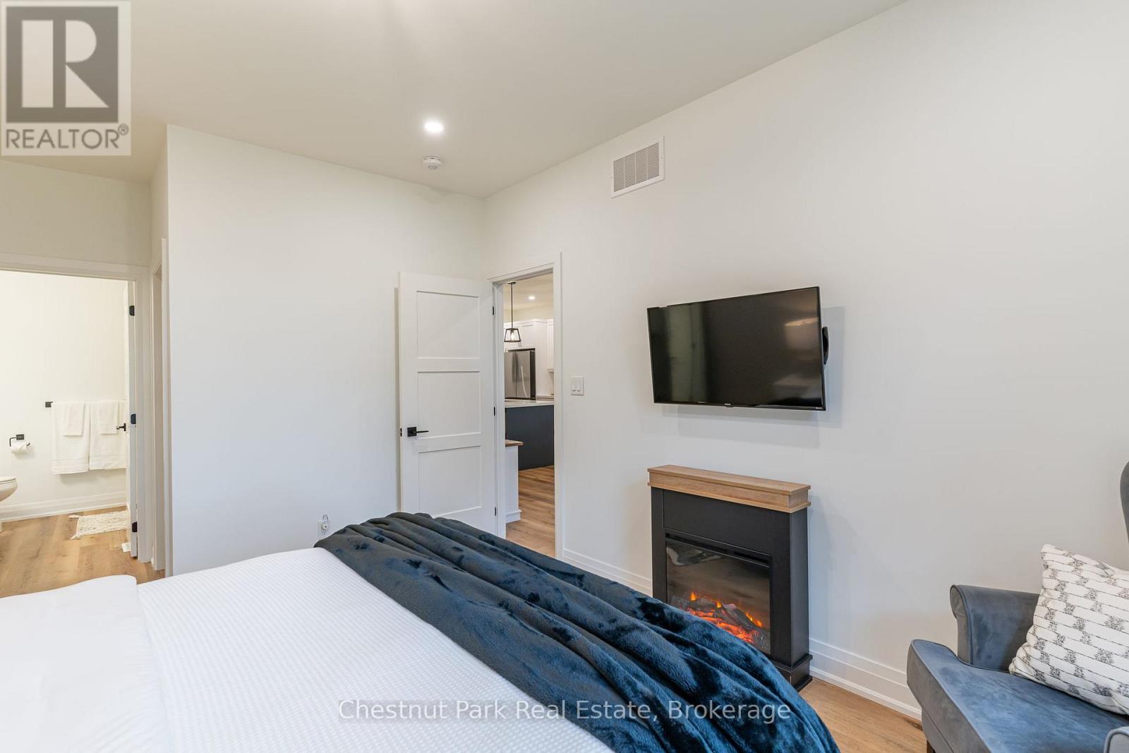 55 Jack Street, Huntsville, Ontario  P1H 0G4 - Photo 30 - X12190107