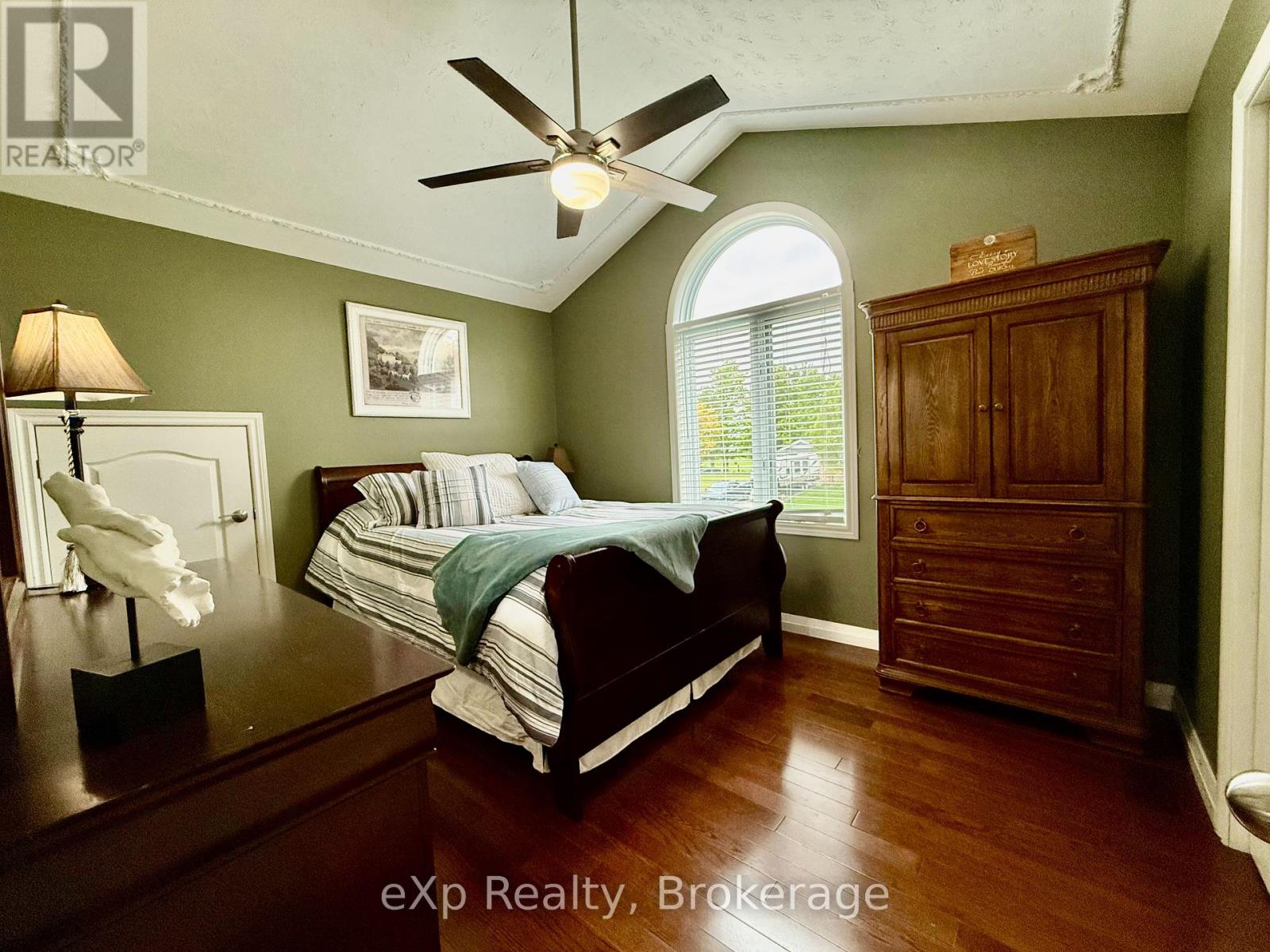 3 Gray Court, South Bruce, Ontario  N0G 2J0 - Photo 16 - X12190283