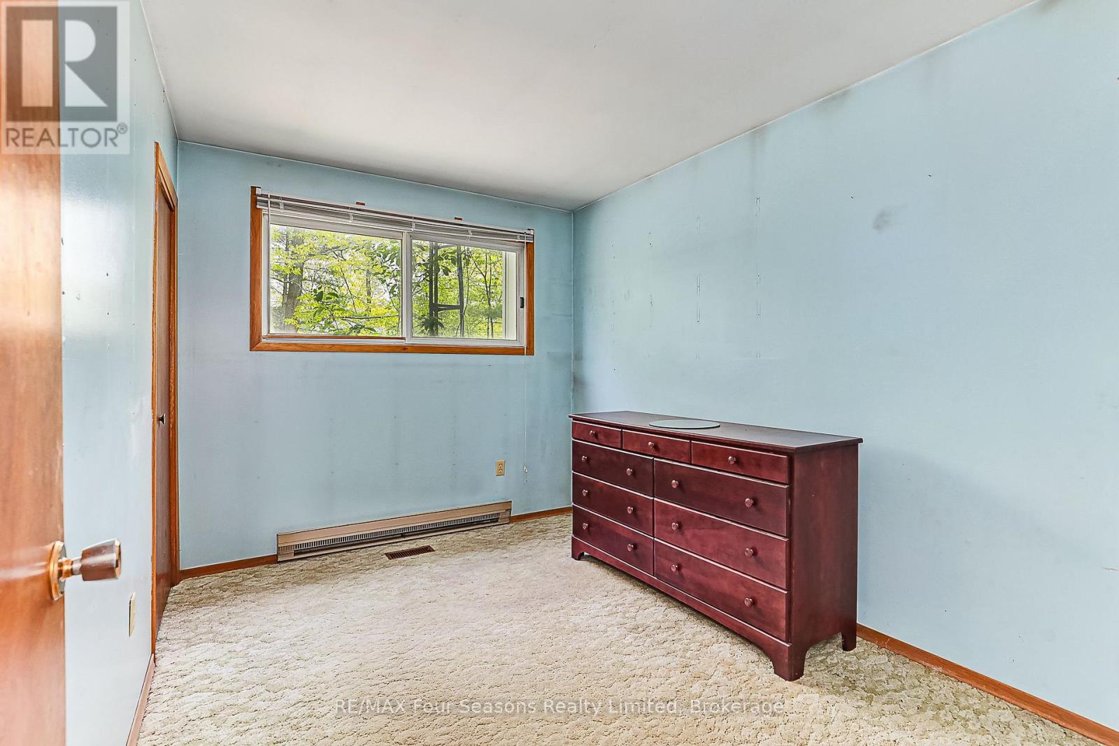 828 Oxbow Park Drive, Wasaga Beach, Ontario  L9Z 2V1 - Photo 15 - S12181588