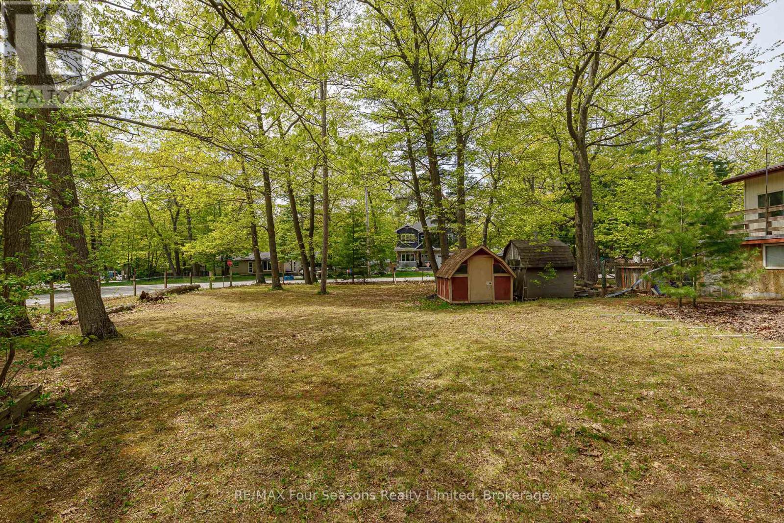 828 Oxbow Park Drive, Wasaga Beach, Ontario  L9Z 2V1 - Photo 24 - S12181588