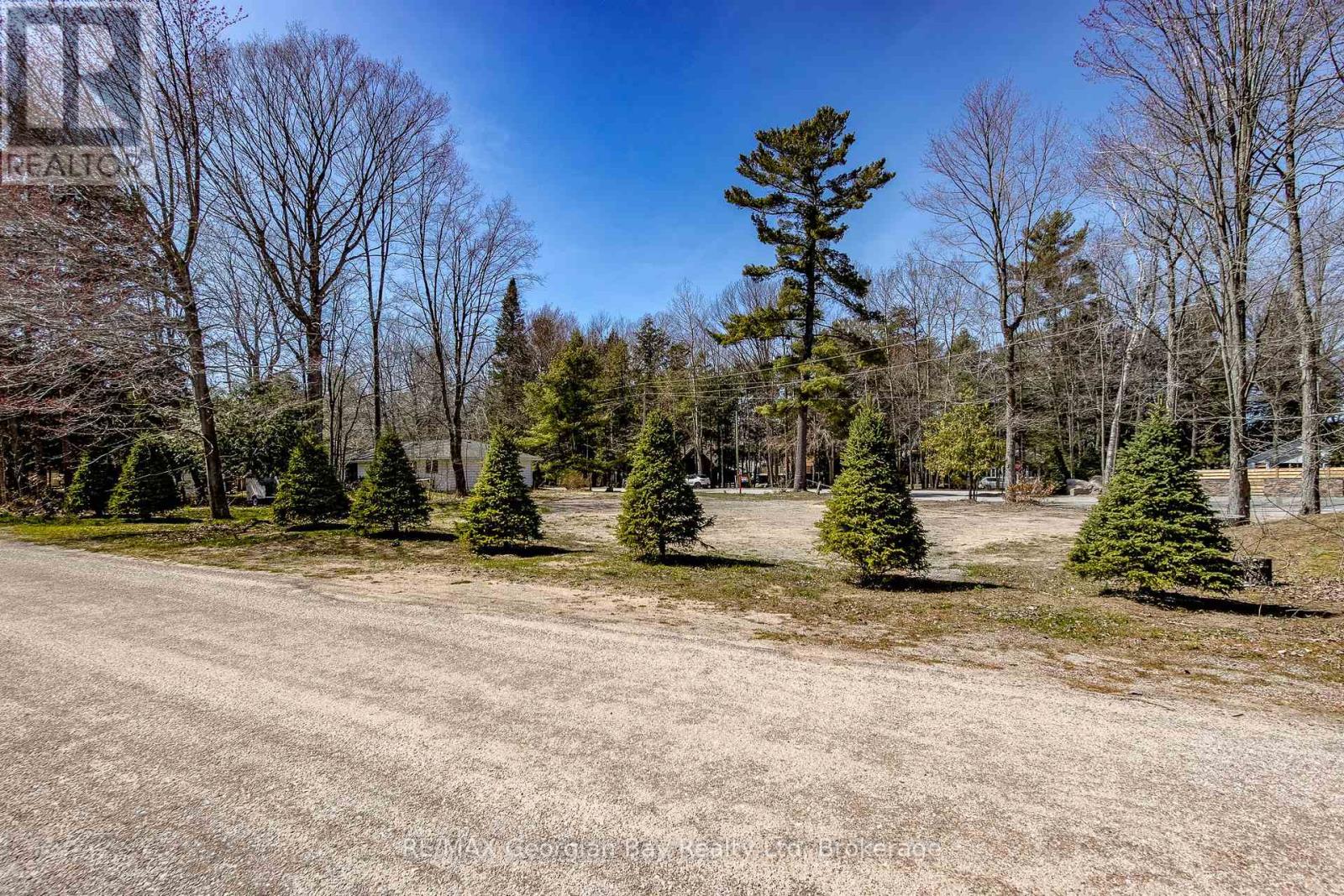 121 Green Point Road, Tiny, Ontario  L9M 0M7 - Photo 18 - S12190486