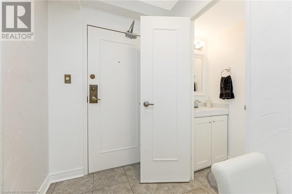 120 Duke Street Unit# 205, Hamilton, Ontario  L8P 4T1 - Photo 9 - 40735315