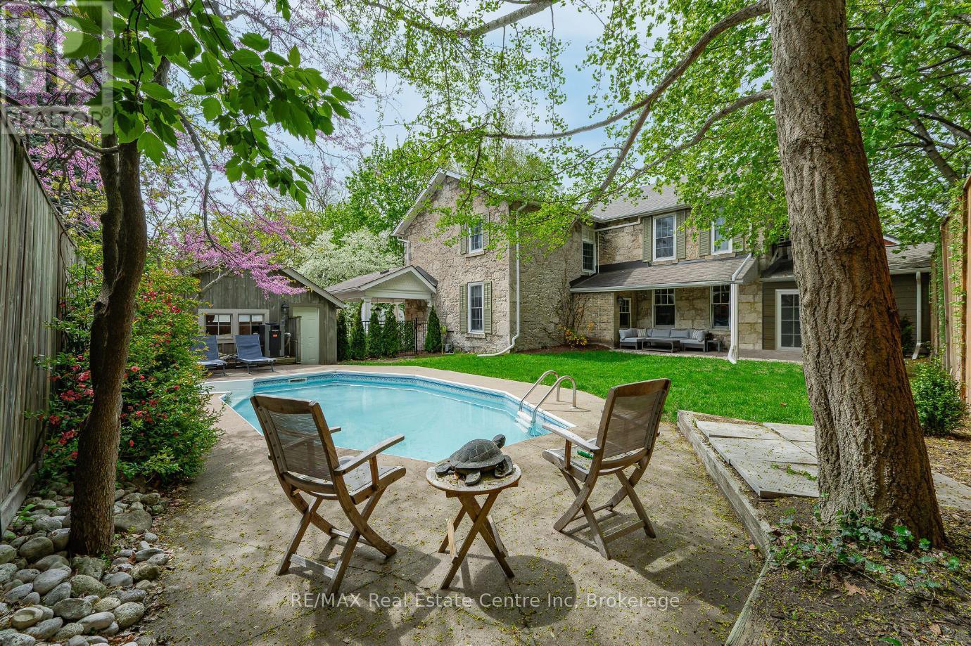 15 LIVERPOOL STREET, Guelph, Ontario