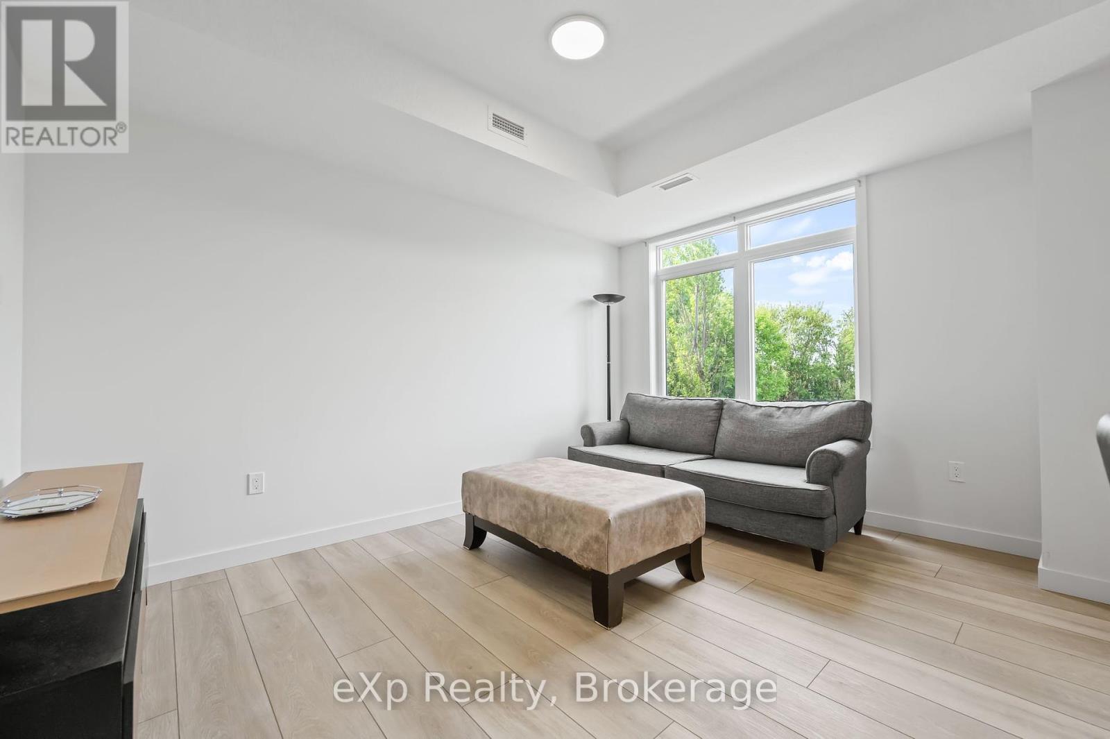 148 - 824 Woolwich Street, Guelph, Ontario  N1H 1G8 - Photo 11 - X12190634