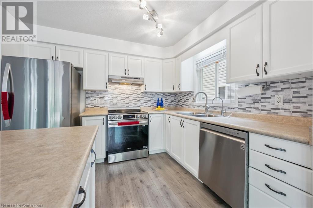 598 Woolgrass Avenue, Waterloo, Ontario  N2V 2X8 - Photo 19 - 40733660