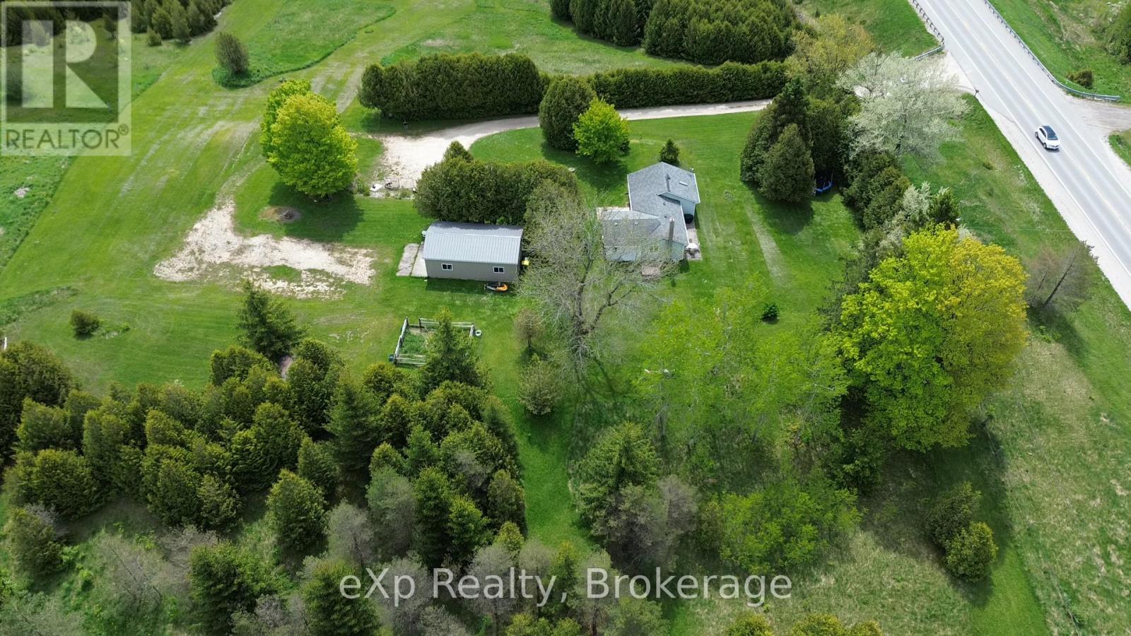 775355 10 Highway, Grey Highlands, Ontario  N0C 1H0 - Photo 5 - X12191019