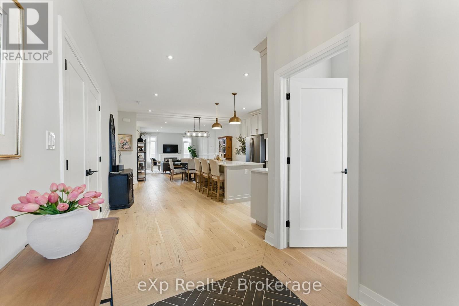 87 Orr Street, Stratford, Ontario  N5A 0H7 - Photo 5 - X12191045