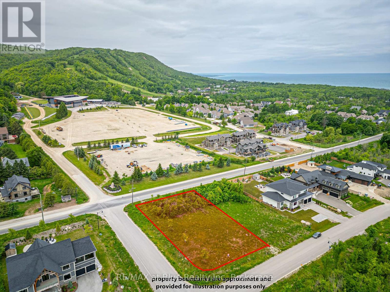 100 Interlaken Court, Blue Mountains, Ontario  L9Y 0Z5 - Photo 6 - X12191245
