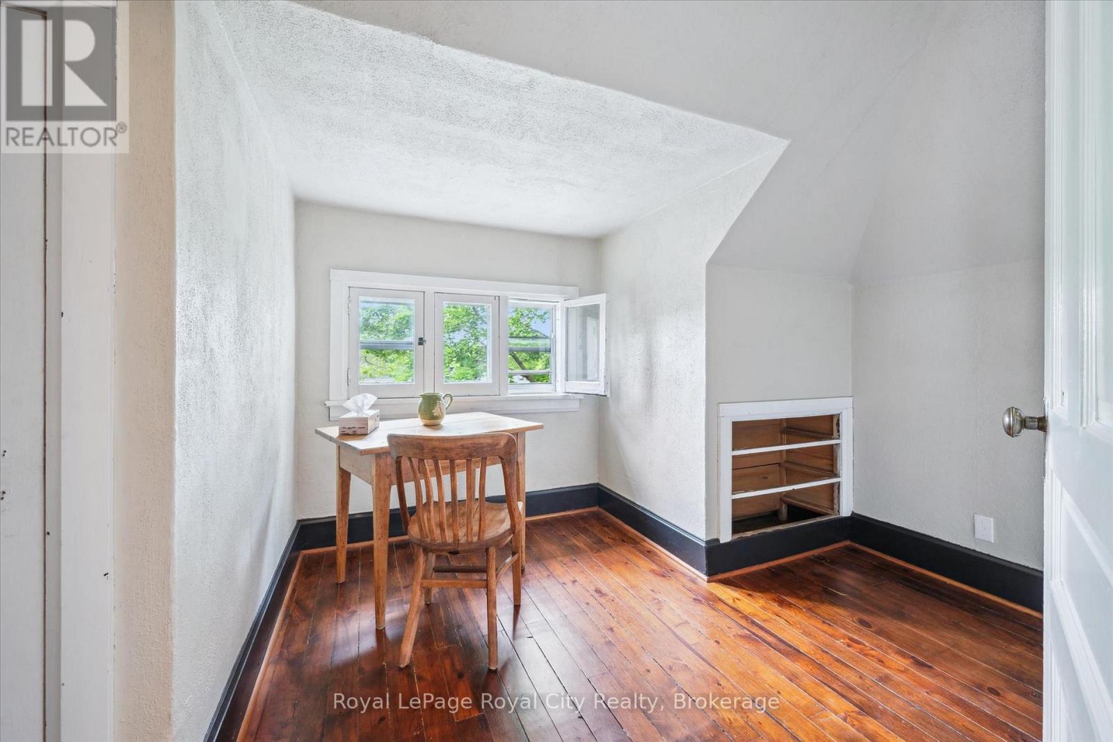 54 Clinton Street, Guelph, Ontario  N1H 5G5 - Photo 39 - X12191506