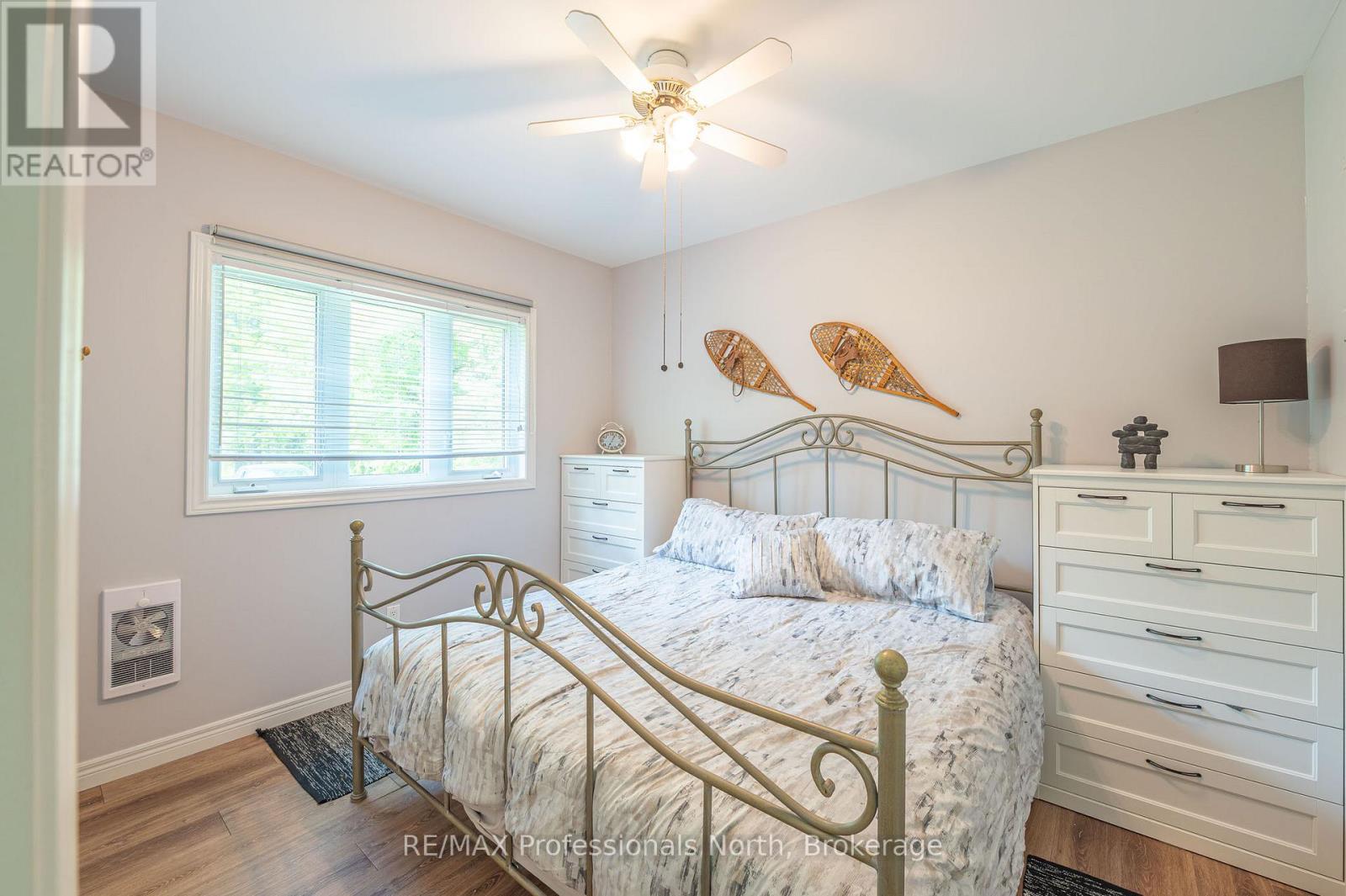 24 Relax Avenue, Kawartha Lakes, Ontario  K0M 2L0 - Photo 11 - X12191518