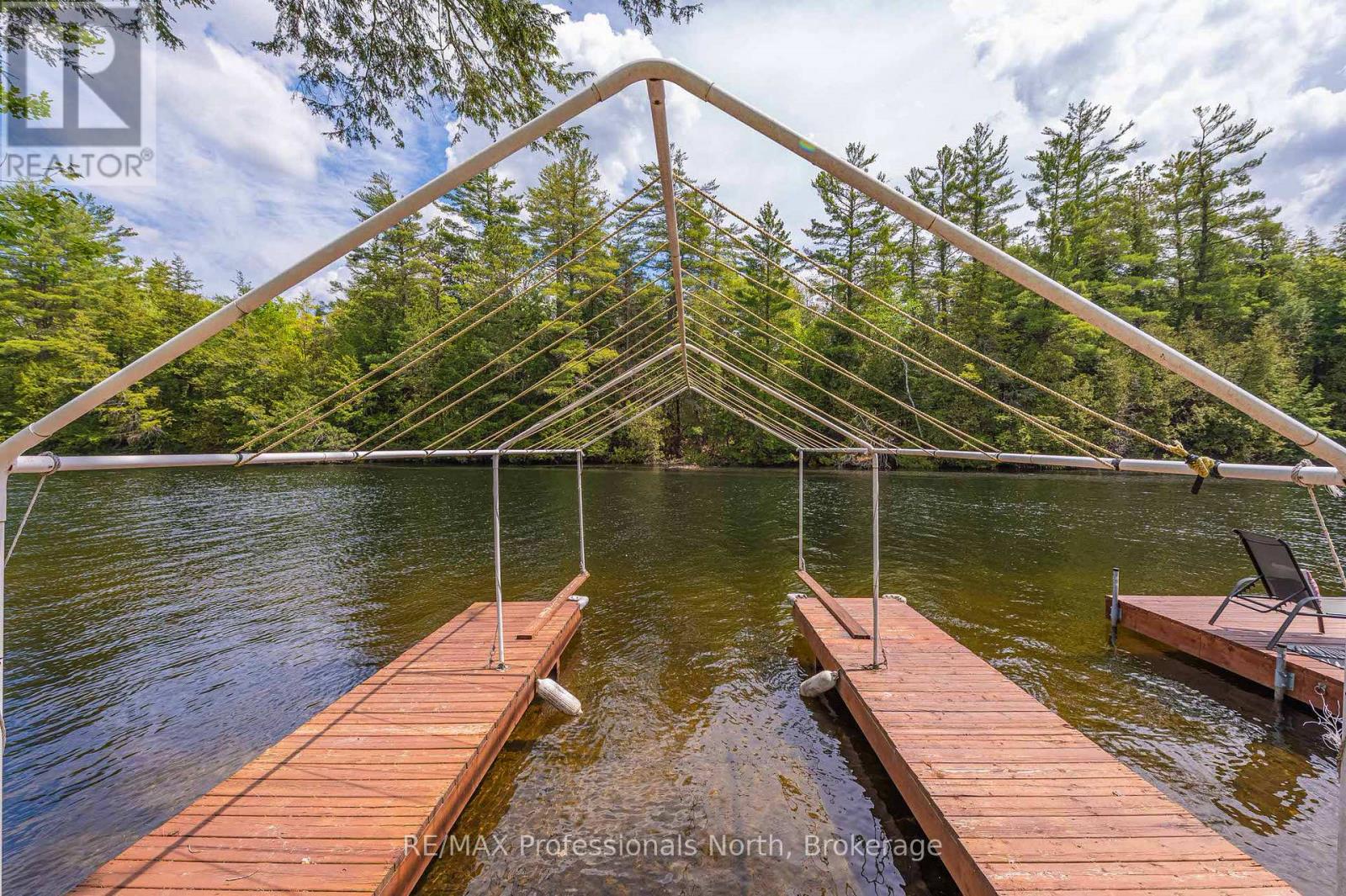 24 Relax Avenue, Kawartha Lakes, Ontario  K0M 2L0 - Photo 38 - X12191518