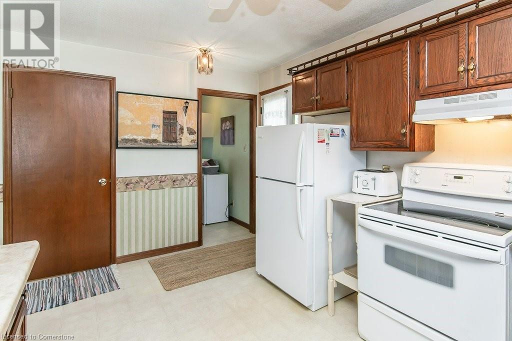 62 Queen Street, Huron East, Ontario  N0G 1H0 - Photo 18 - 40735918