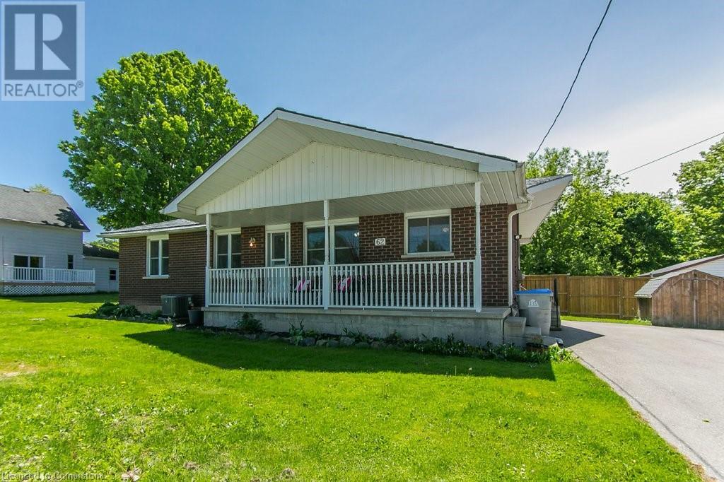 62 Queen Street, Huron East, Ontario  N0G 1H0 - Photo 2 - 40735918