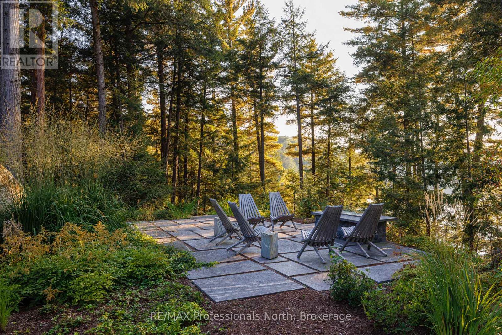 1298 Lipsy Lake Drive, Dysart Et Al, Ontario  K0M 1S0 - Photo 42 - X12191938