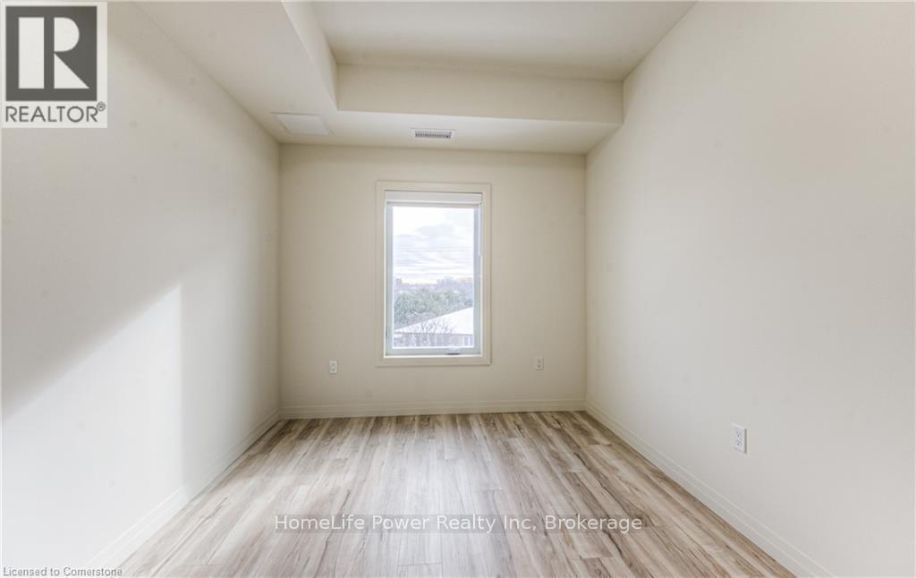 225 - 301 Westmount Road W, Kitchener, Ontario  N2M 5M9 - Photo 14 - X12191962
