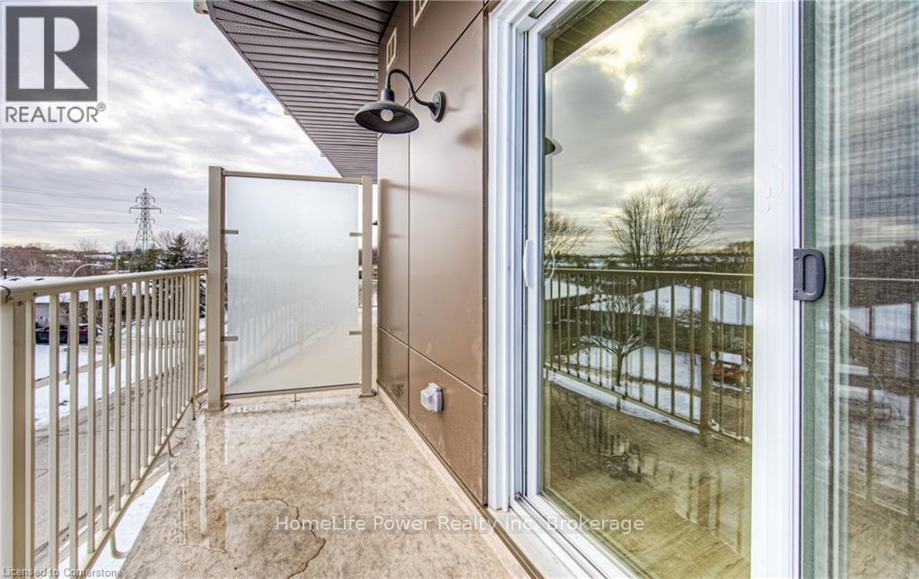 225 - 301 Westmount Road W, Kitchener, Ontario  N2M 5M9 - Photo 18 - X12191962