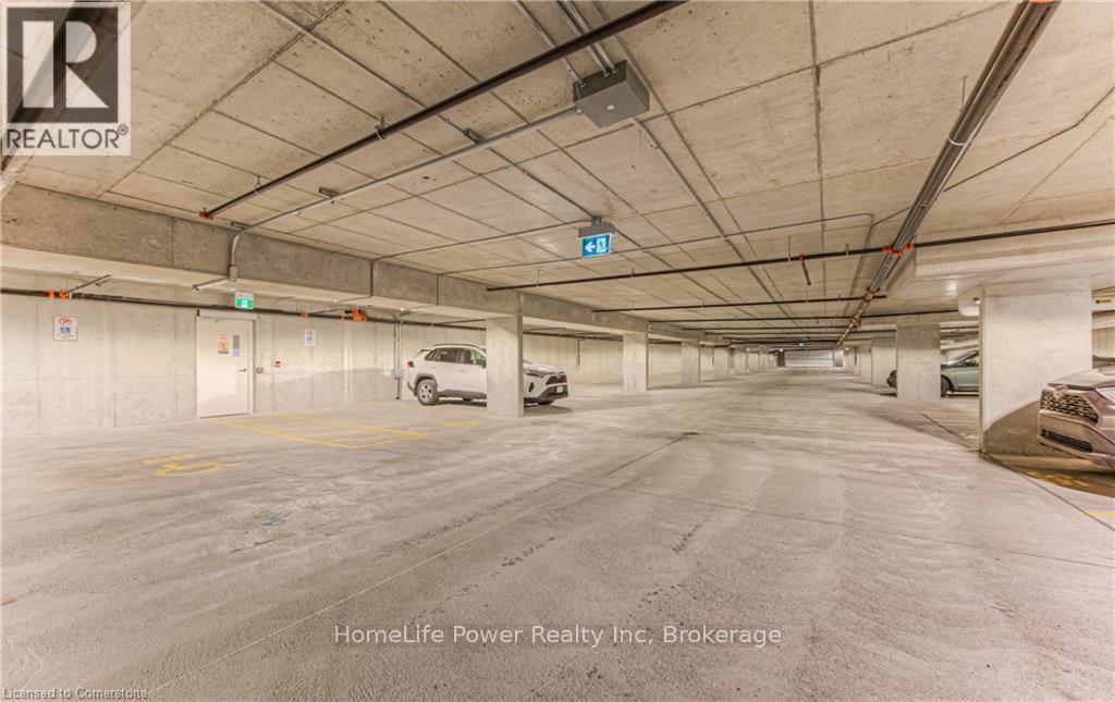 225 - 301 Westmount Road W, Kitchener, Ontario  N2M 5M9 - Photo 35 - X12191962
