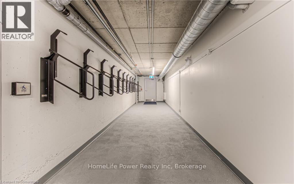 225 - 301 Westmount Road W, Kitchener, Ontario  N2M 5M9 - Photo 37 - X12191962