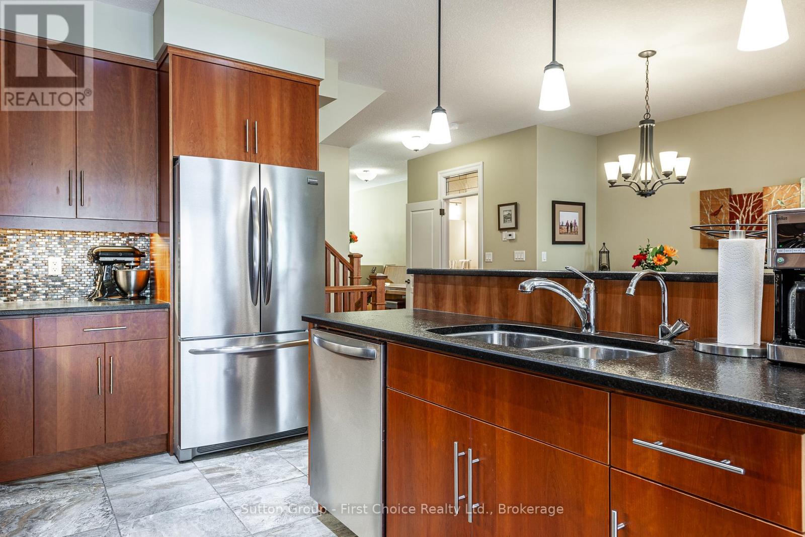 138 Oak Park Drive, Waterloo, Ontario  N2K 0B3 - Photo 11 - X12192151