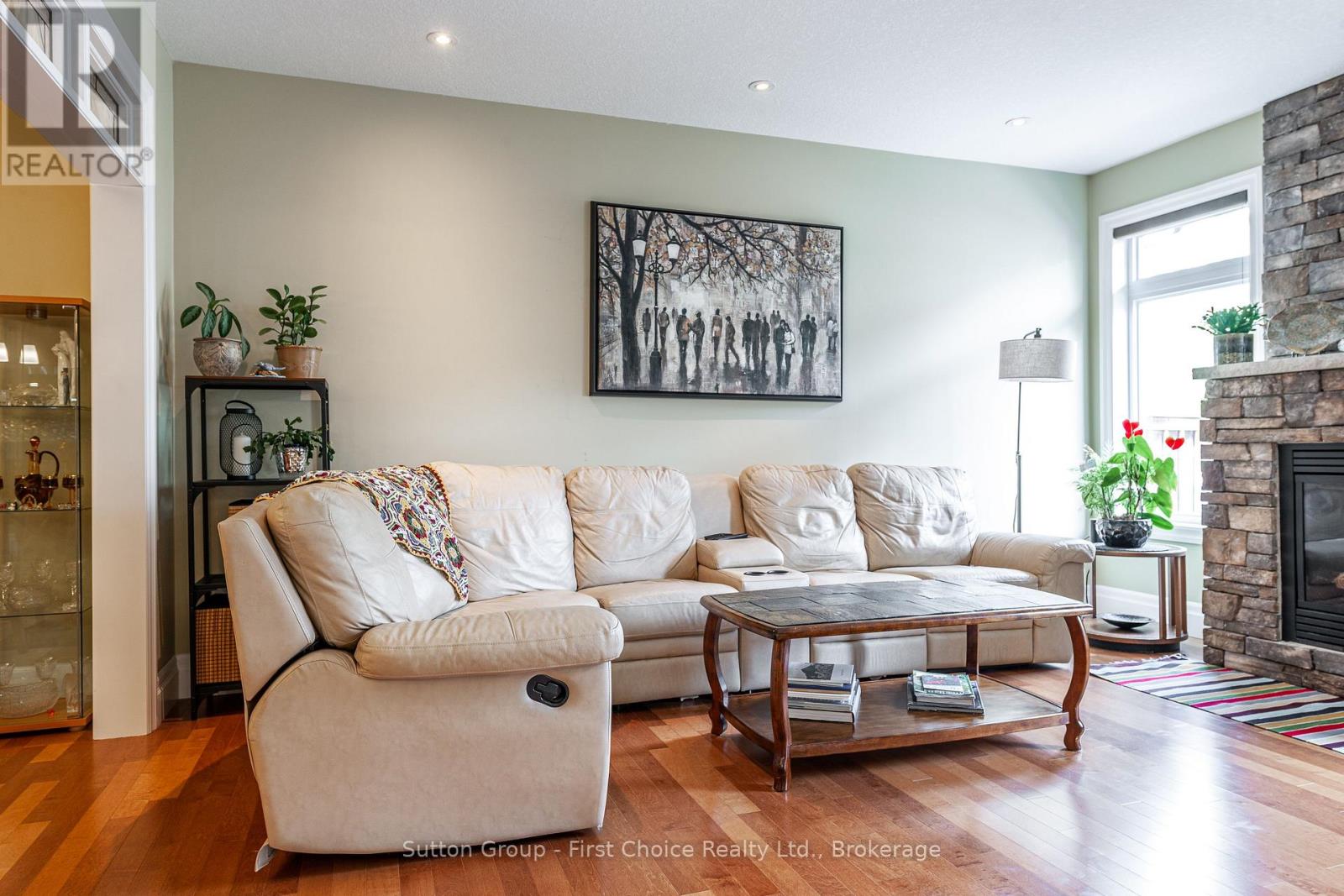 138 Oak Park Drive, Waterloo, Ontario  N2K 0B3 - Photo 14 - X12192151