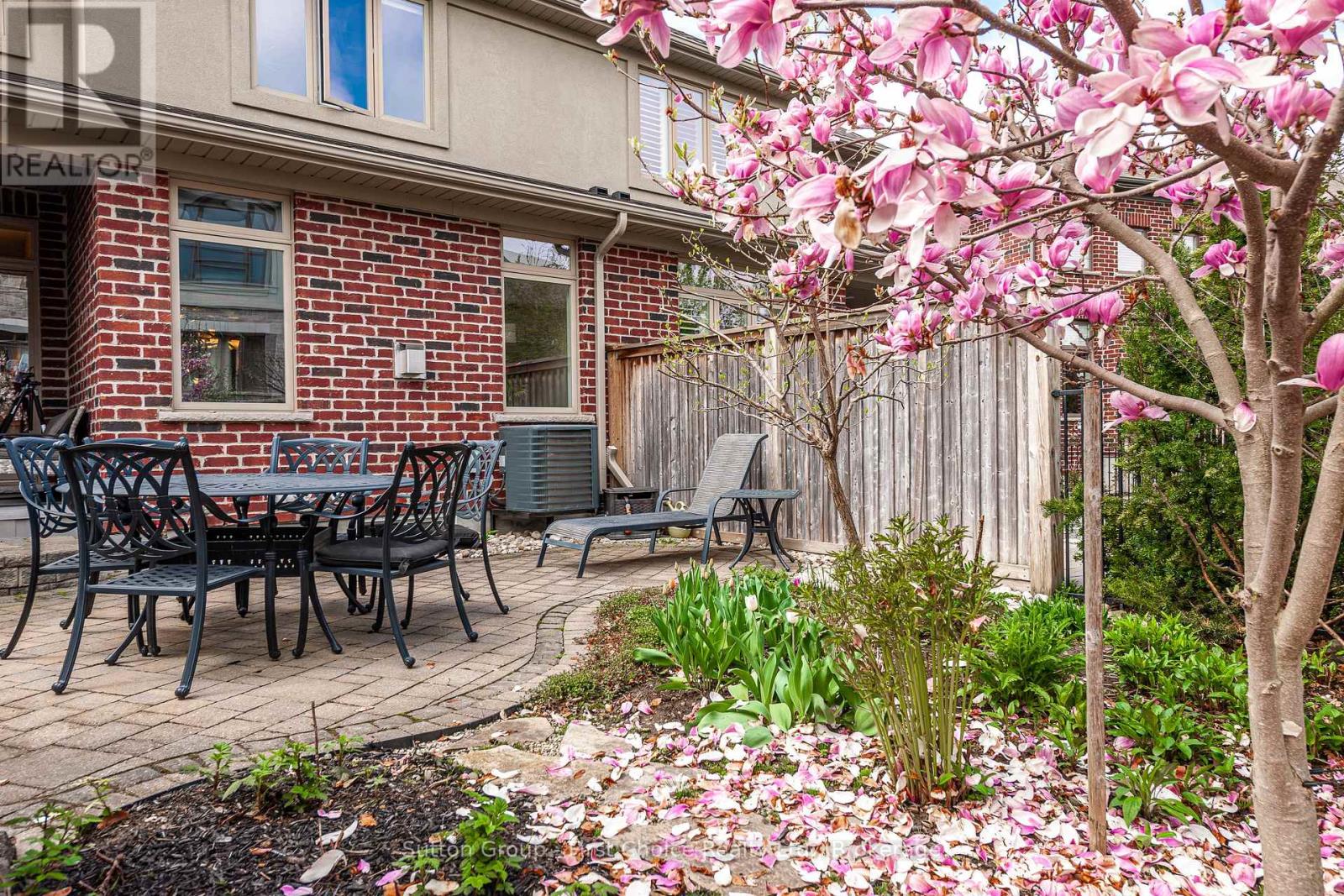 138 Oak Park Drive, Waterloo, Ontario  N2K 0B3 - Photo 37 - X12192151