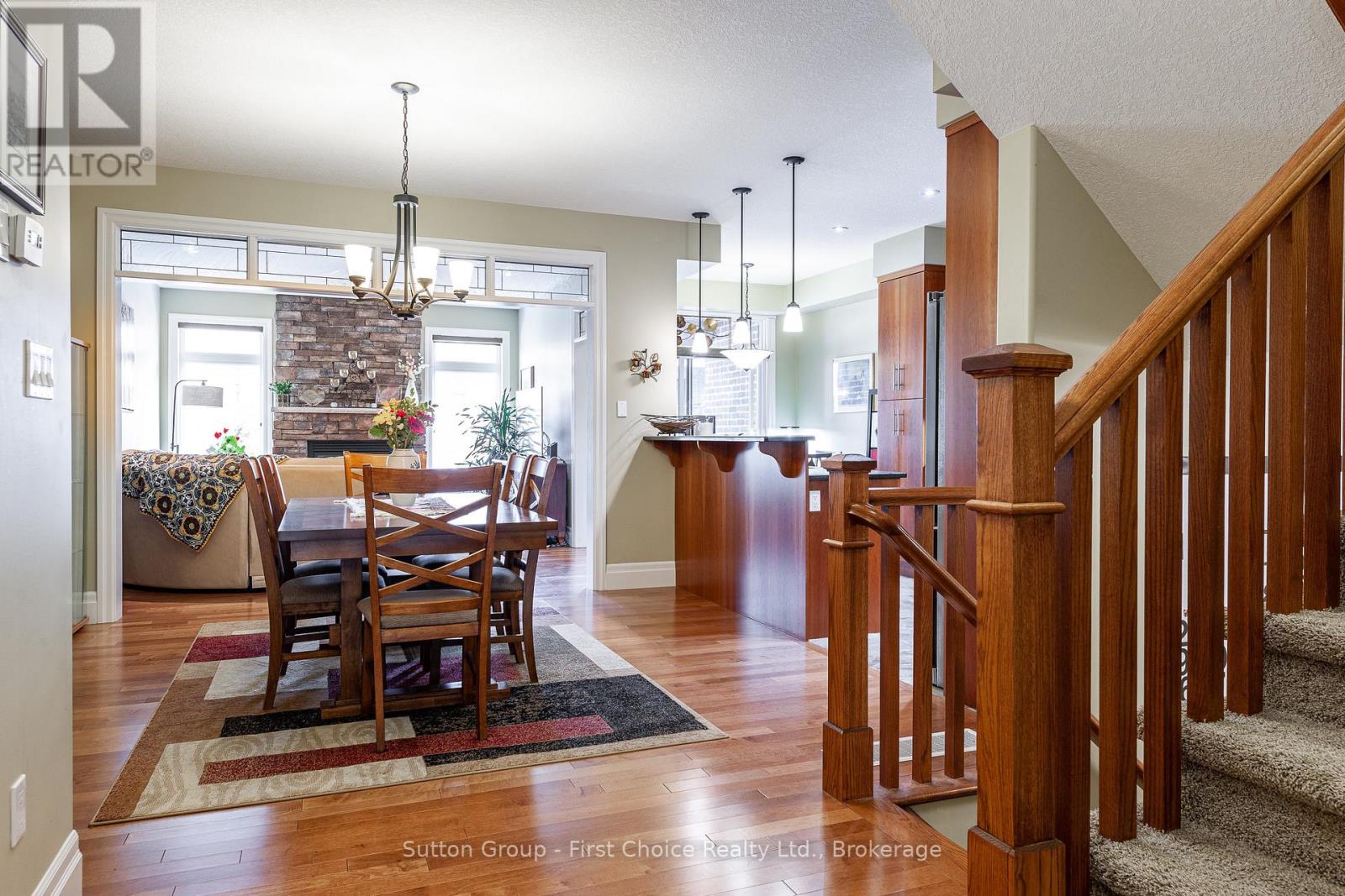 138 Oak Park Drive, Waterloo, Ontario  N2K 0B3 - Photo 5 - X12192151