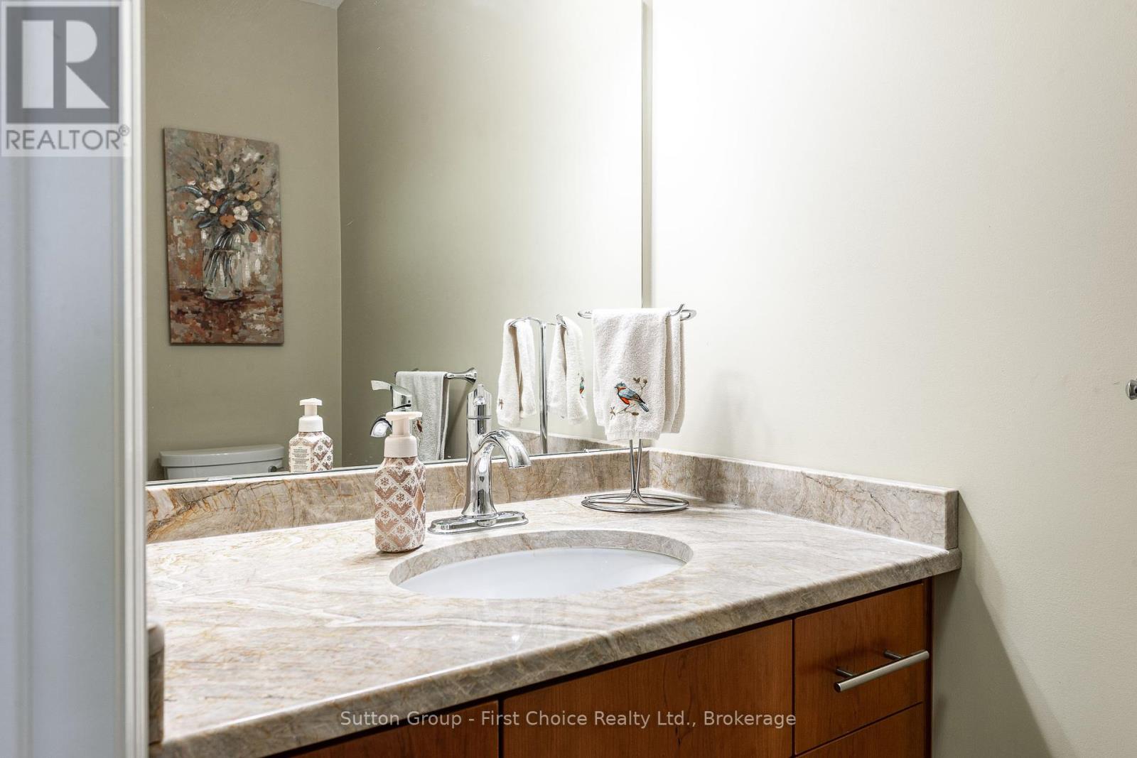 138 Oak Park Drive, Waterloo, Ontario  N2K 0B3 - Photo 6 - X12192151