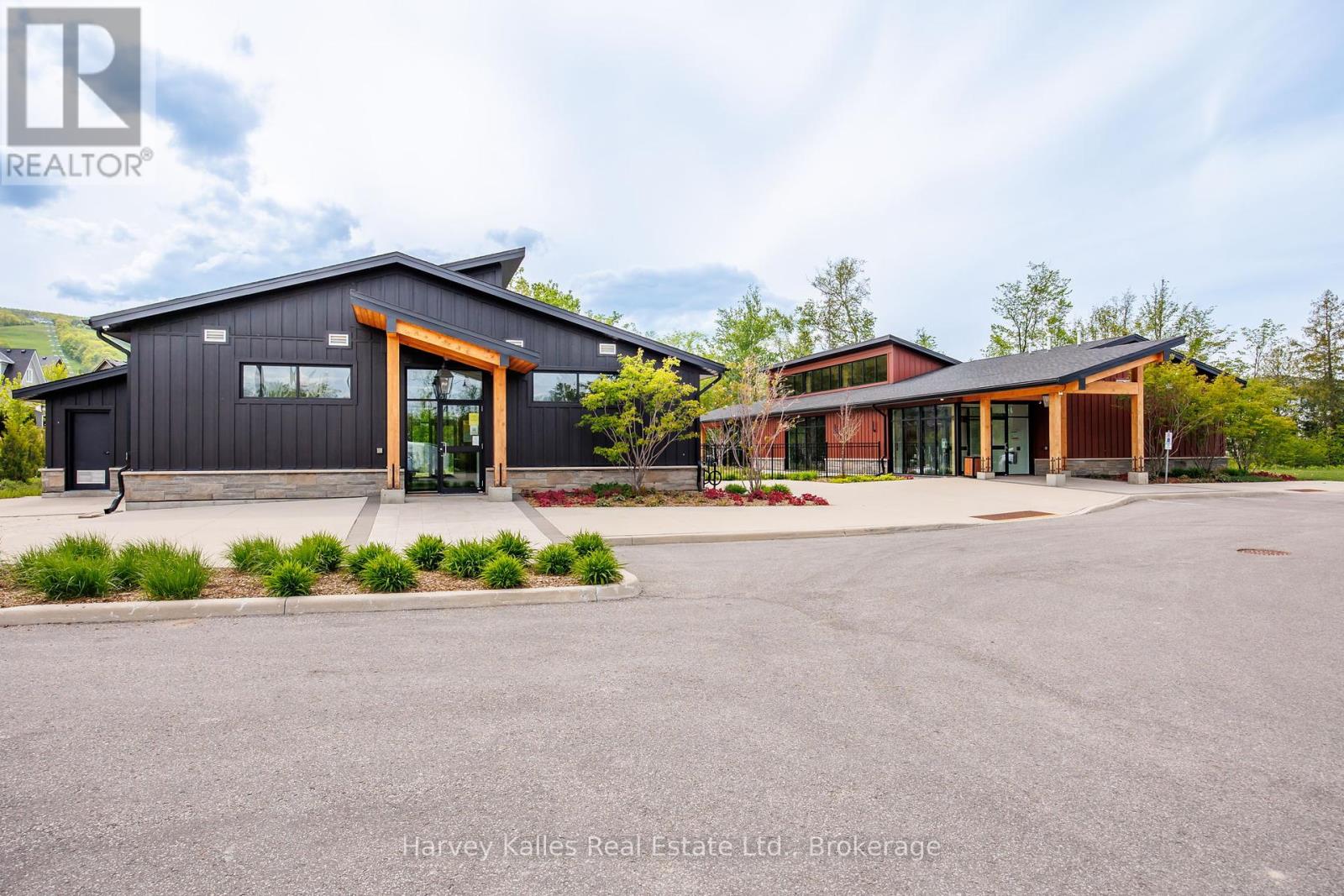 113 Black Willow Crescent, Blue Mountains, Ontario  L9Y 5L8 - Photo 44 - X12192431