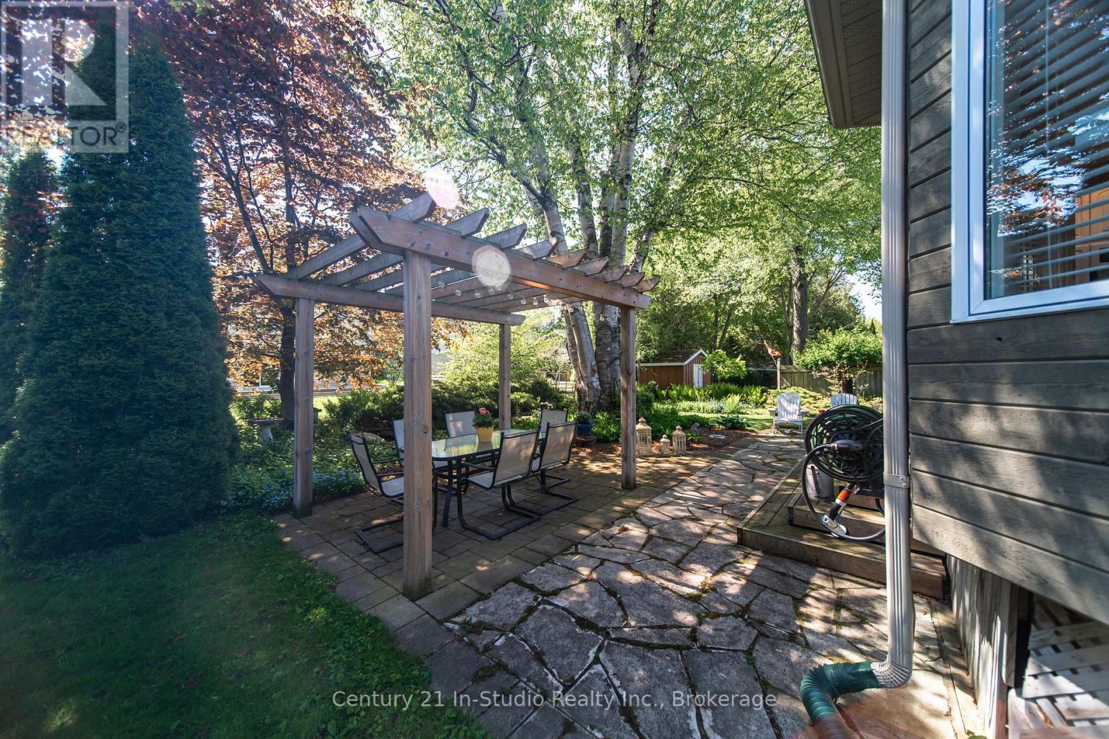 294 Albert Street S, Saugeen Shores, Ontario  N0H 2L0 - Photo 4 - X12192462