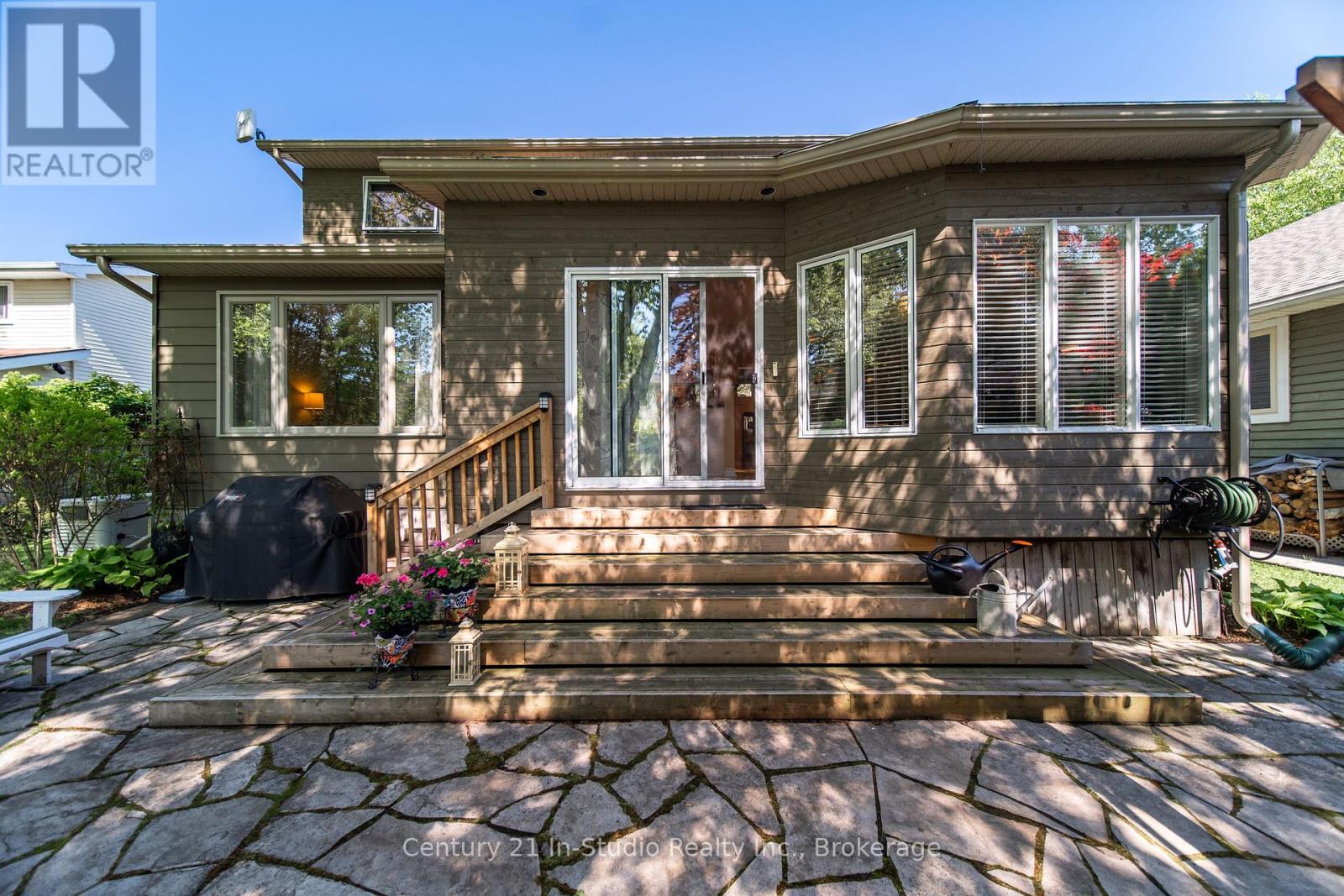 294 Albert Street S, Saugeen Shores, Ontario  N0H 2L0 - Photo 5 - X12192462