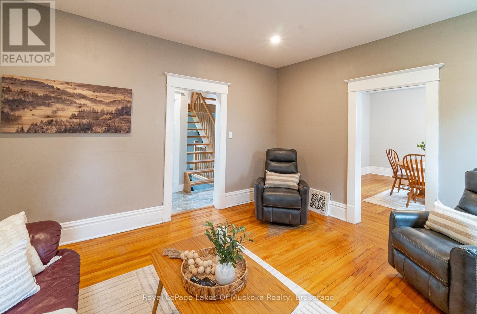 15 Lorne Street S, Huntsville, Ontario  P1H 1V6 - Photo 13 - X12192464