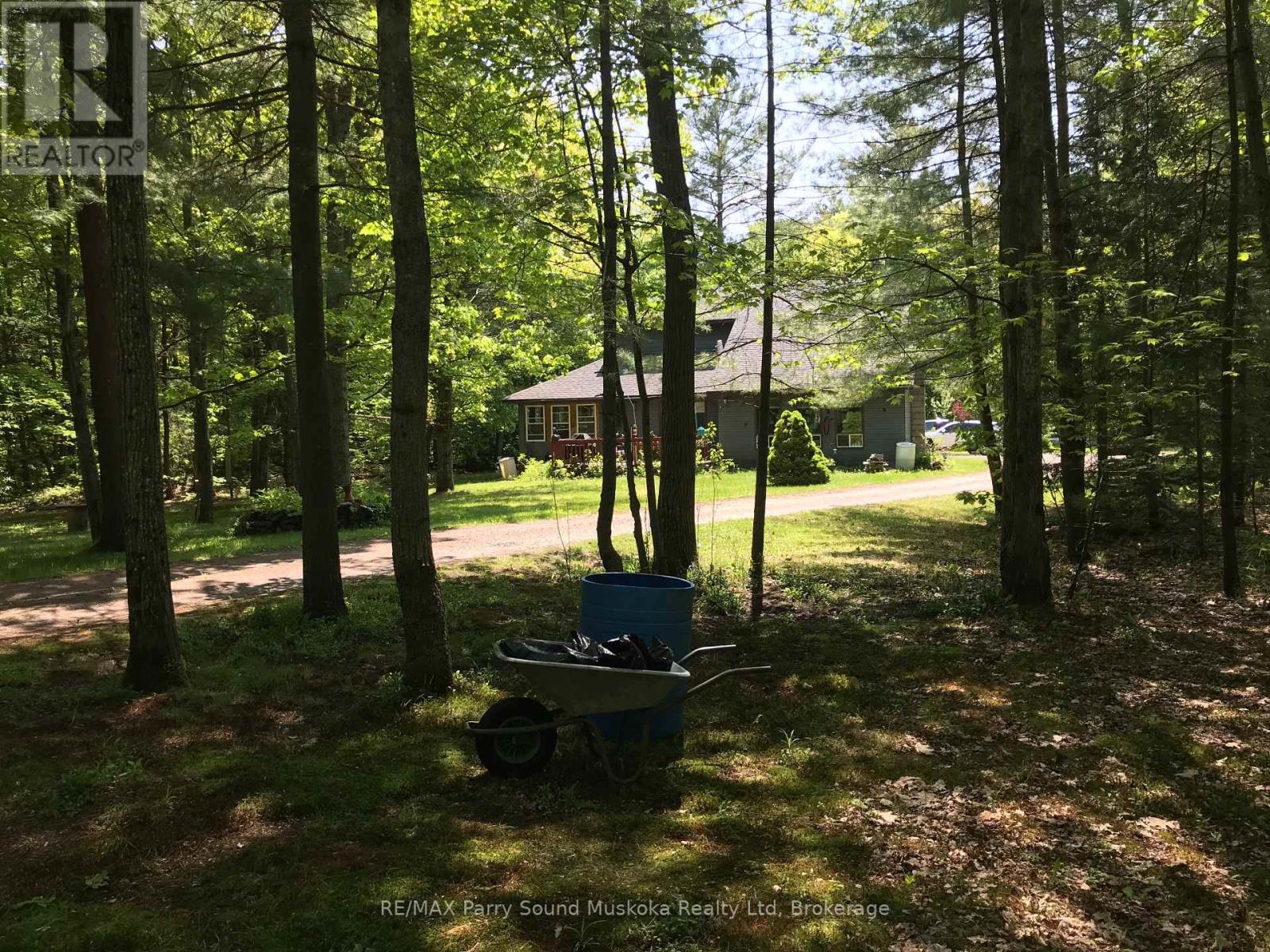 36 Windfall Lake Road, Seguin, Ontario  P2A 0B2 - Photo 2 - X12192556