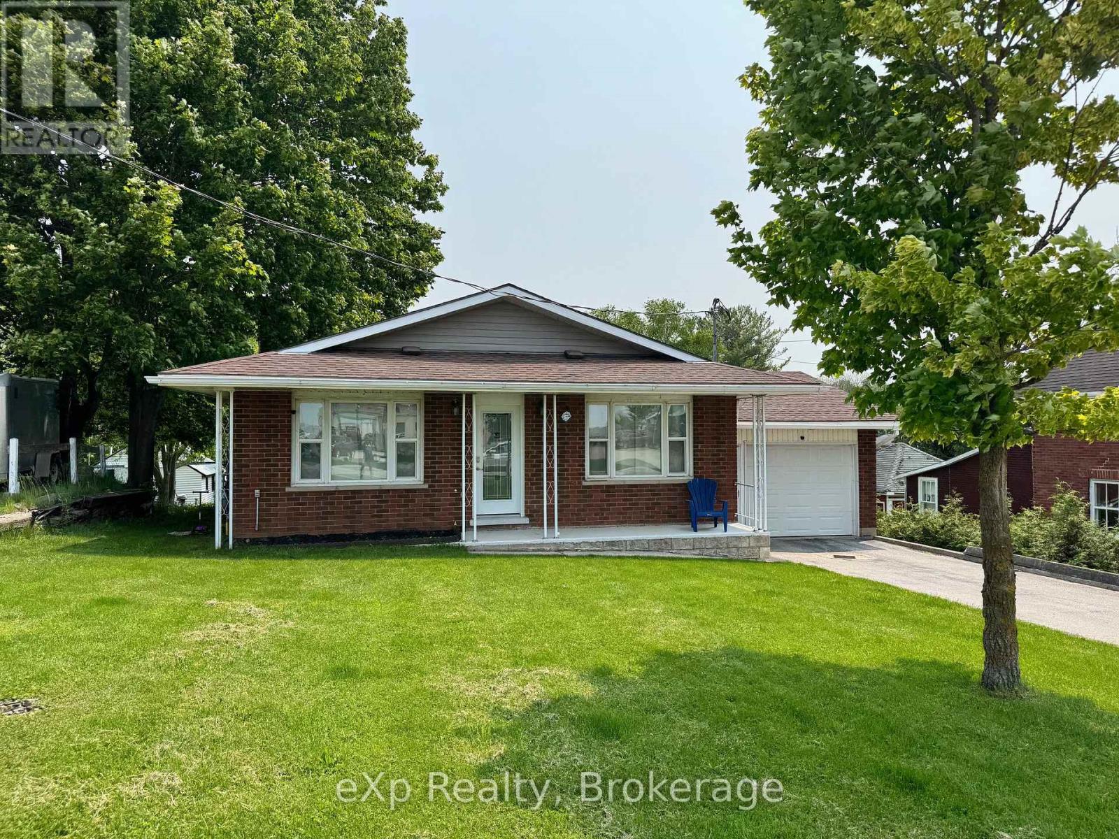 361 1st Avenue S, Arran-Elderslie, Ontario  N0G 1L0 - Photo 1 - X12192558