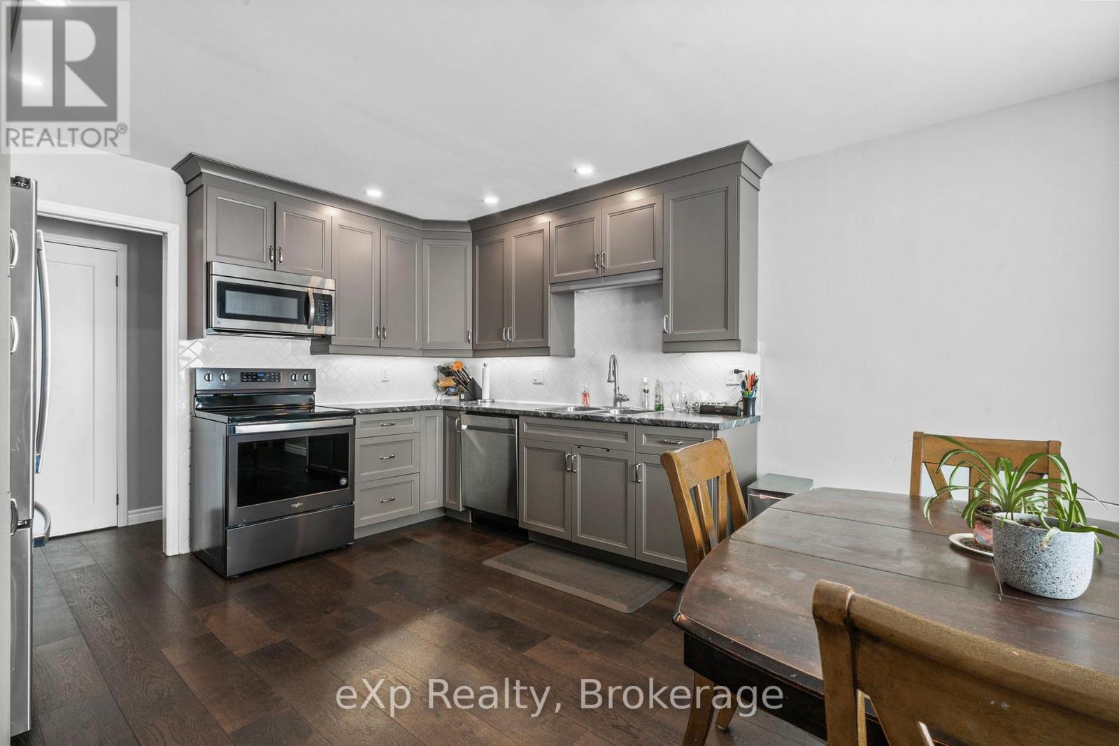 361 1st Avenue S, Arran-Elderslie, Ontario  N0G 1L0 - Photo 7 - X12192558