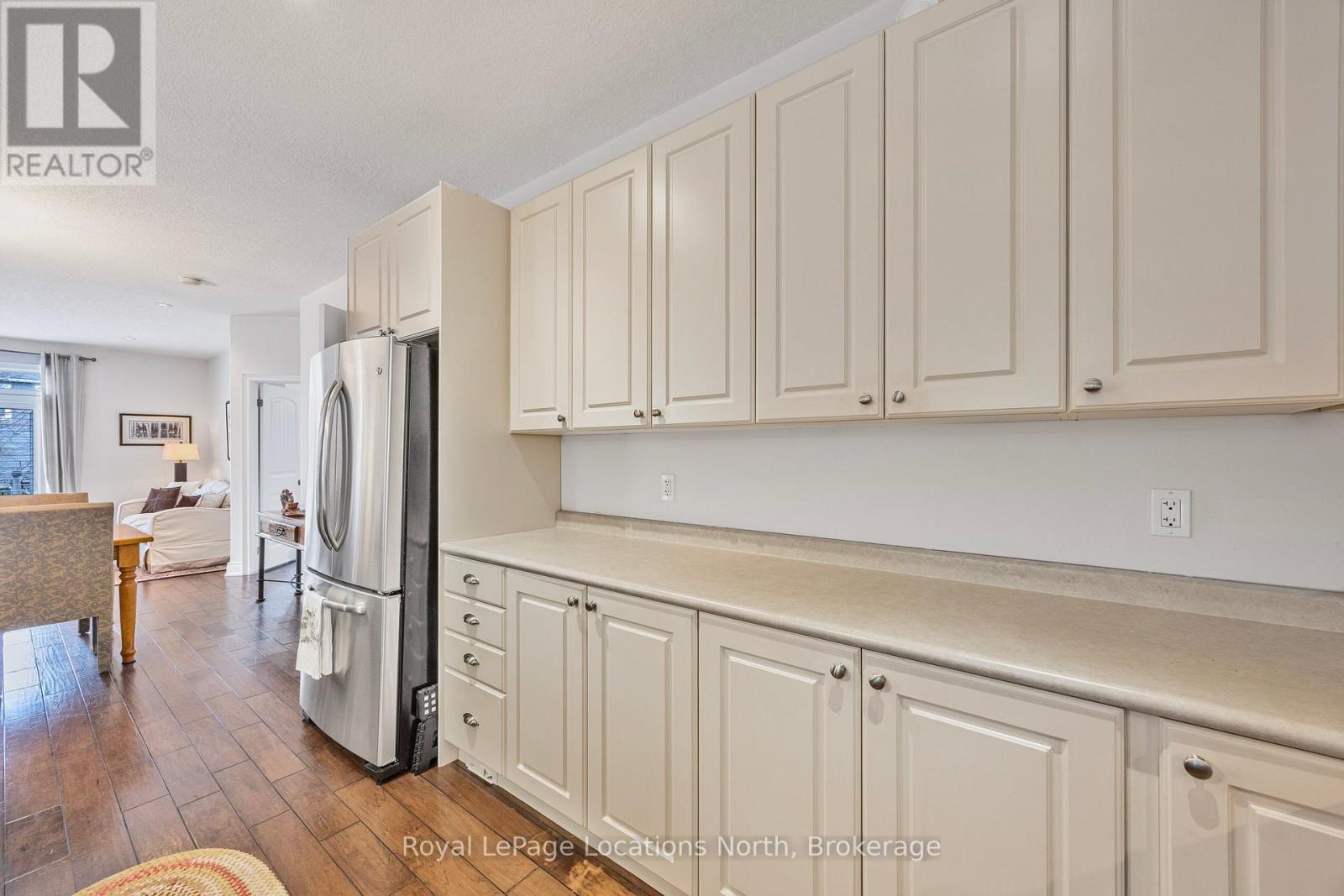 20 Dance Street, Collingwood, Ontario  L9Y 0H4 - Photo 10 - S12192784