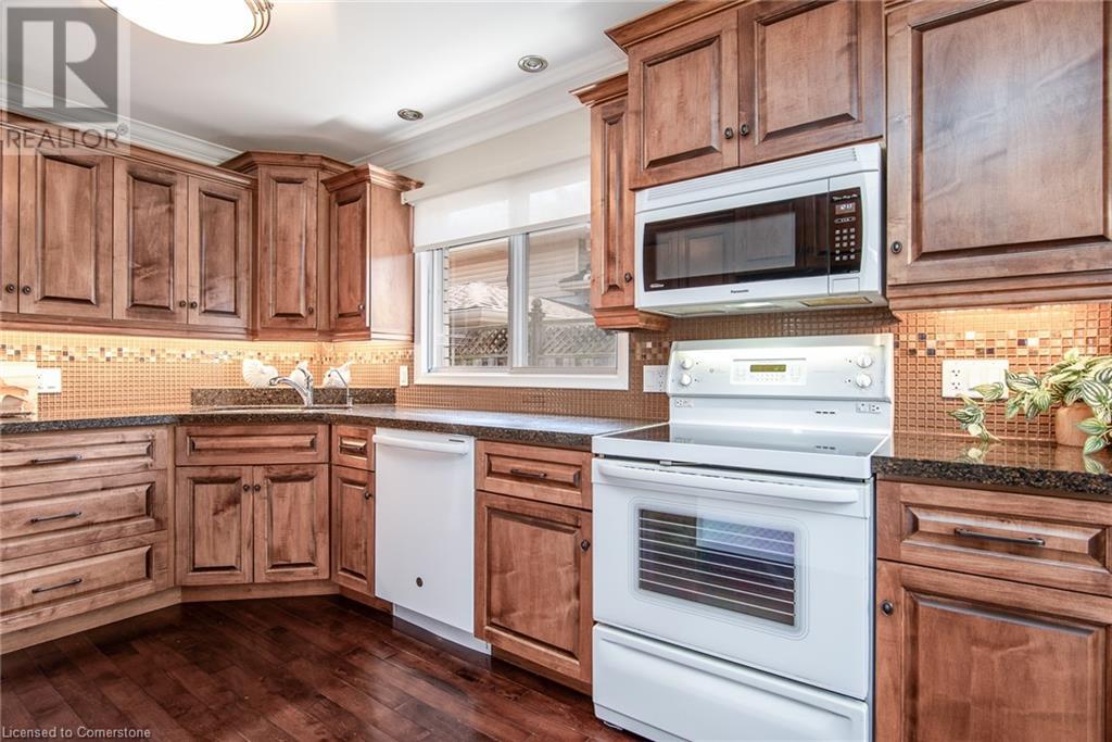 31 Carwood Crescent, Kitchener, Ontario  N2G 3C6 - Photo 7 - 40734648