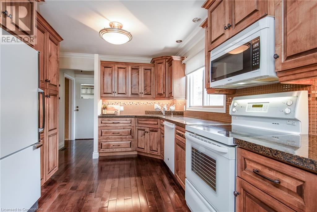 31 Carwood Crescent, Kitchener, Ontario  N2G 3C6 - Photo 8 - 40734648