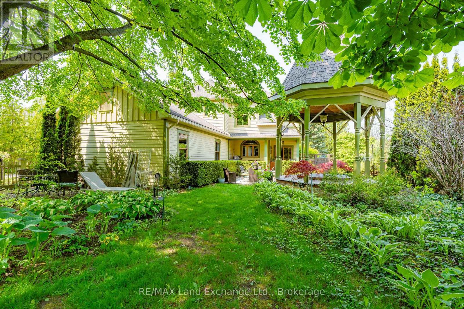 41 Metcalf Street, Saugeen Shores, Ontario  N0H 2L0 - Photo 45 - X12193235