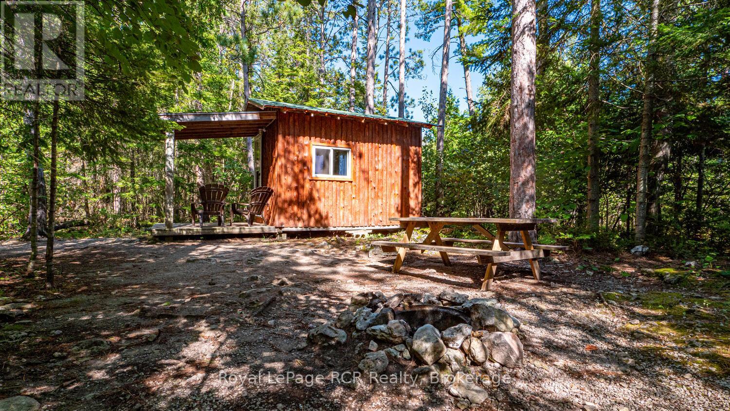 6313 Highway 6, Northern Bruce Peninsula, Ontario  N0H 2R0 - Photo 11 - X12193555