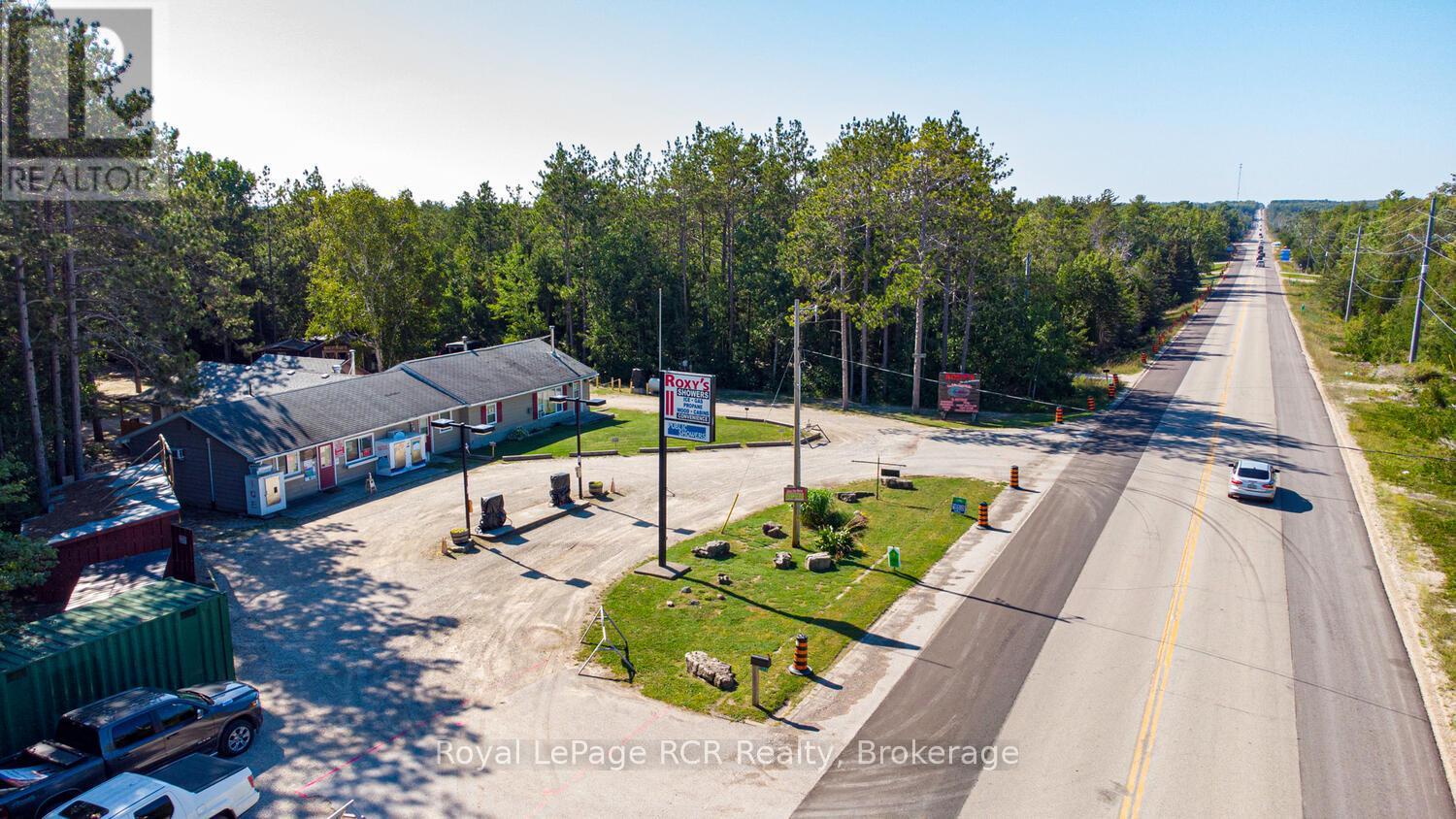 6313 Highway 6, Northern Bruce Peninsula, Ontario  N0H 2R0 - Photo 20 - X12193555